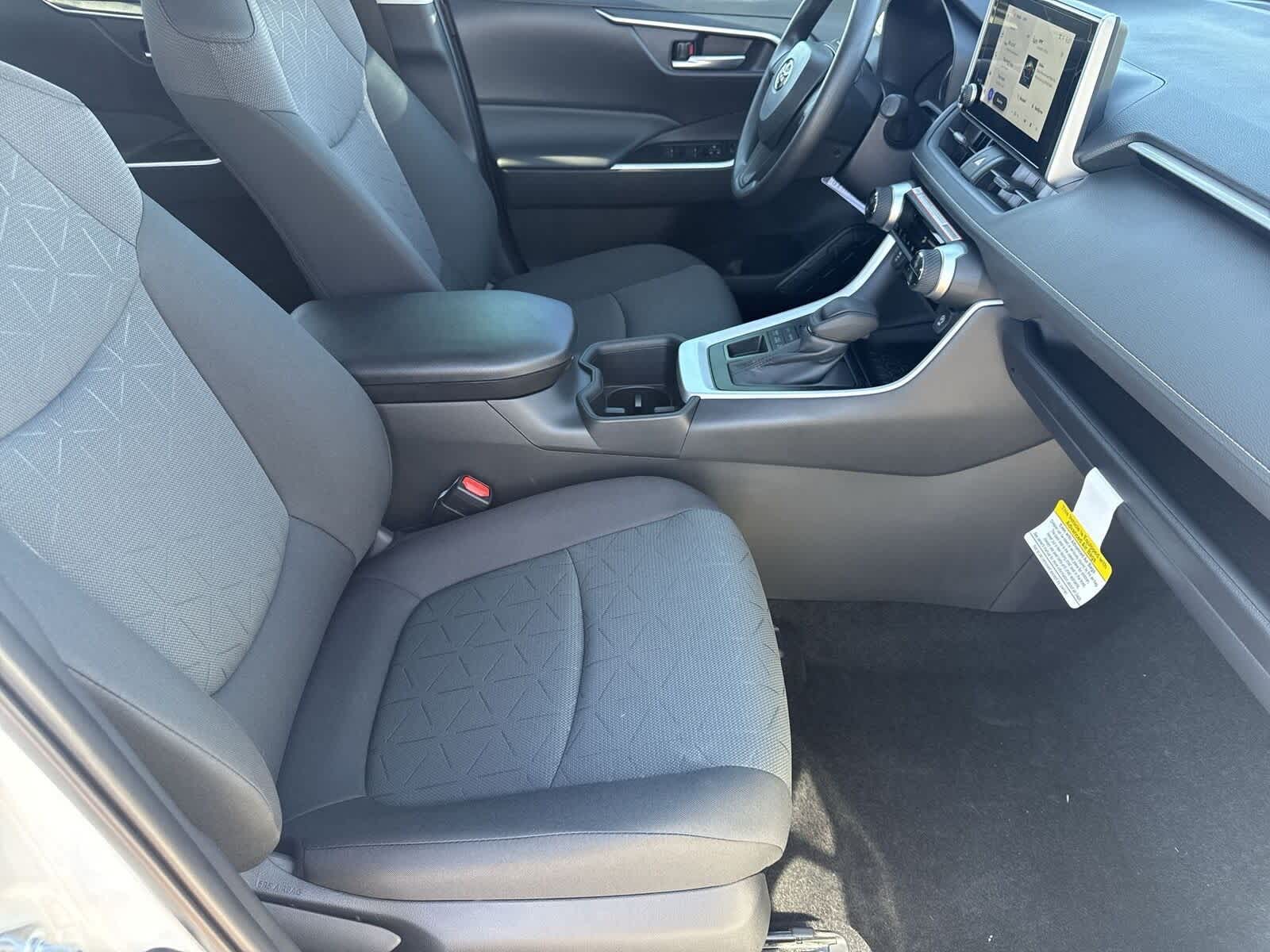 Thumbnail: 2025 Toyota RAV4 - 12