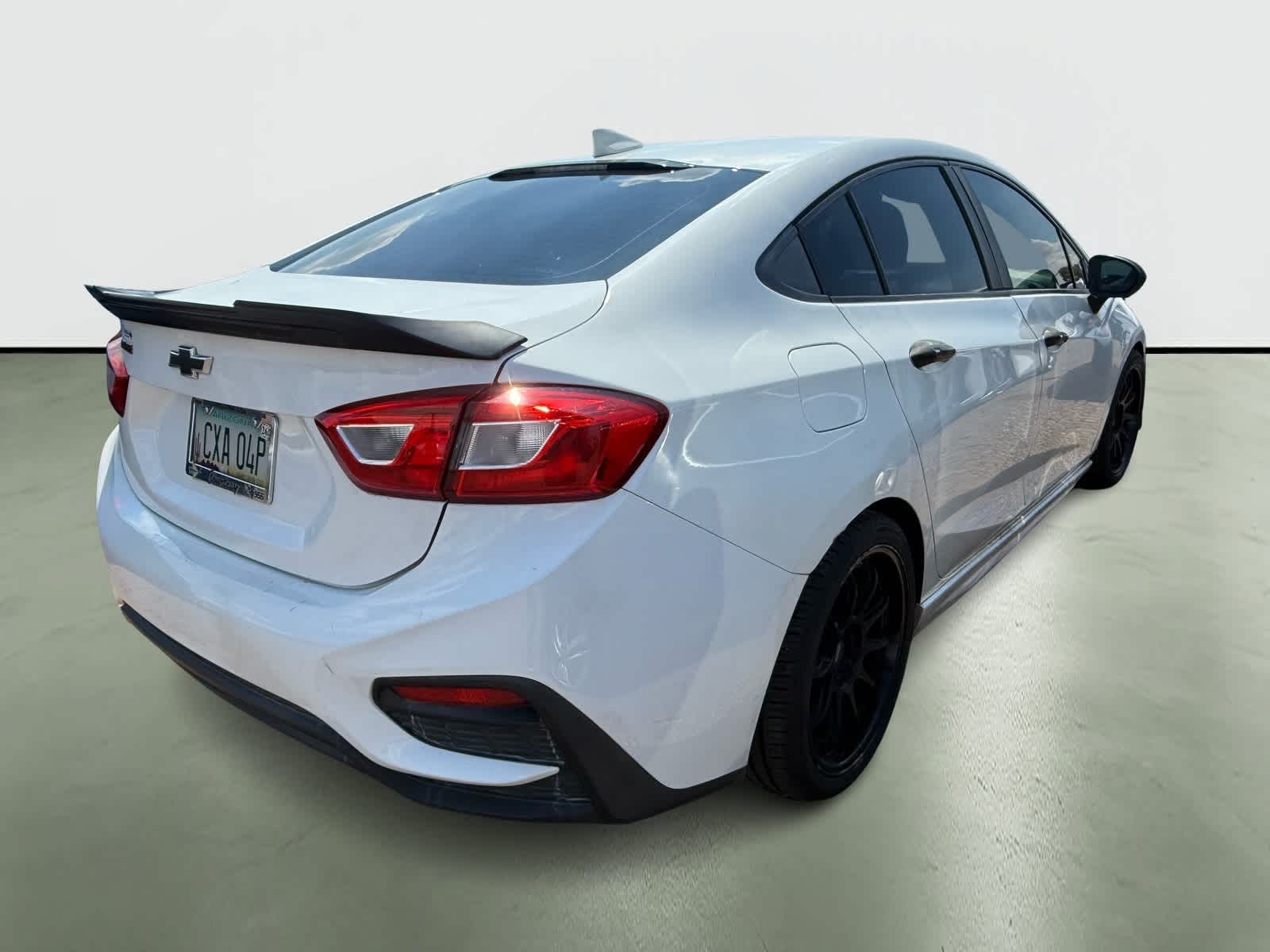 Thumbnail: 2018 Chevrolet Cruze - 4