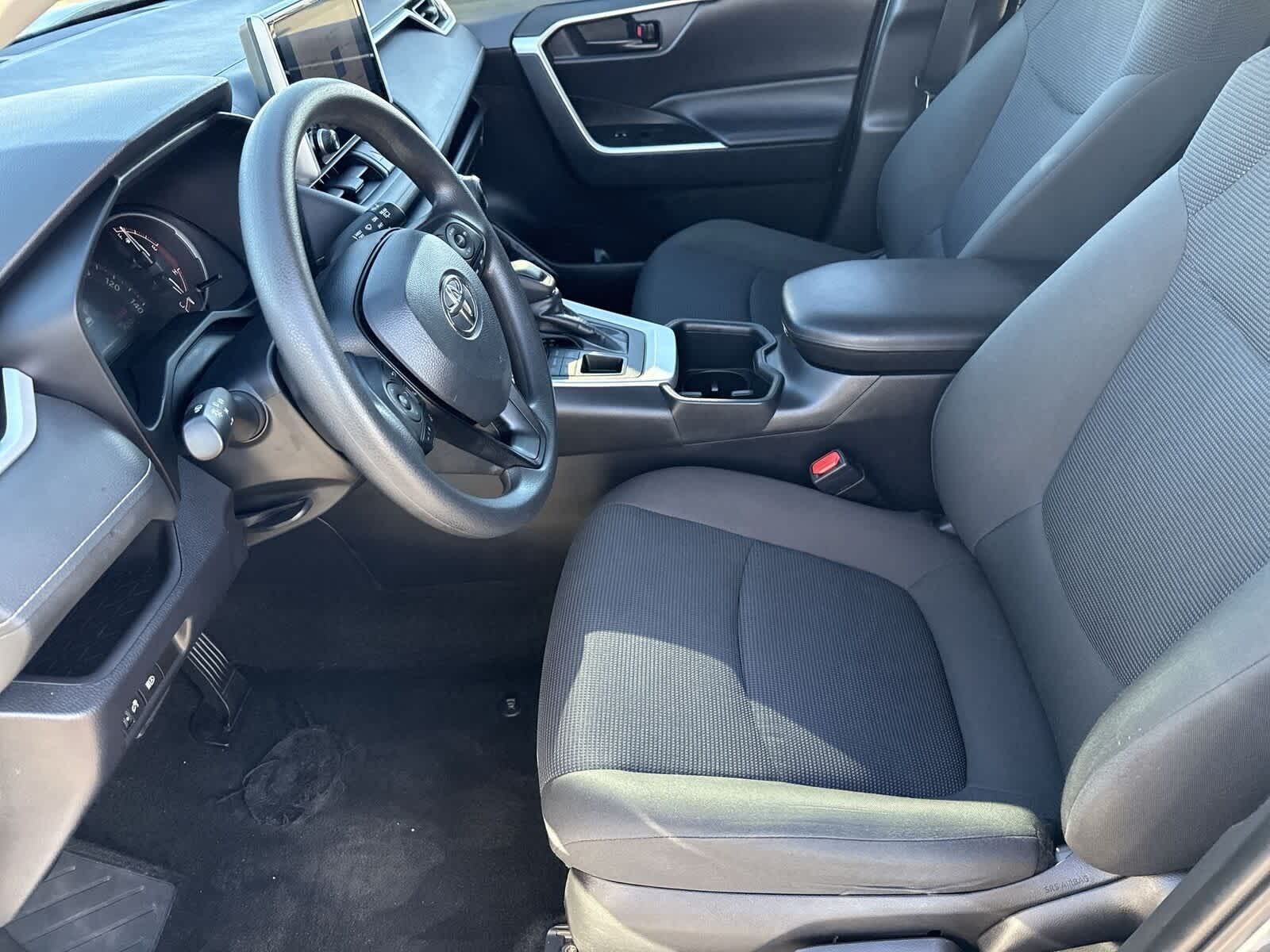 Thumbnail: 2024 Toyota RAV4 - 17