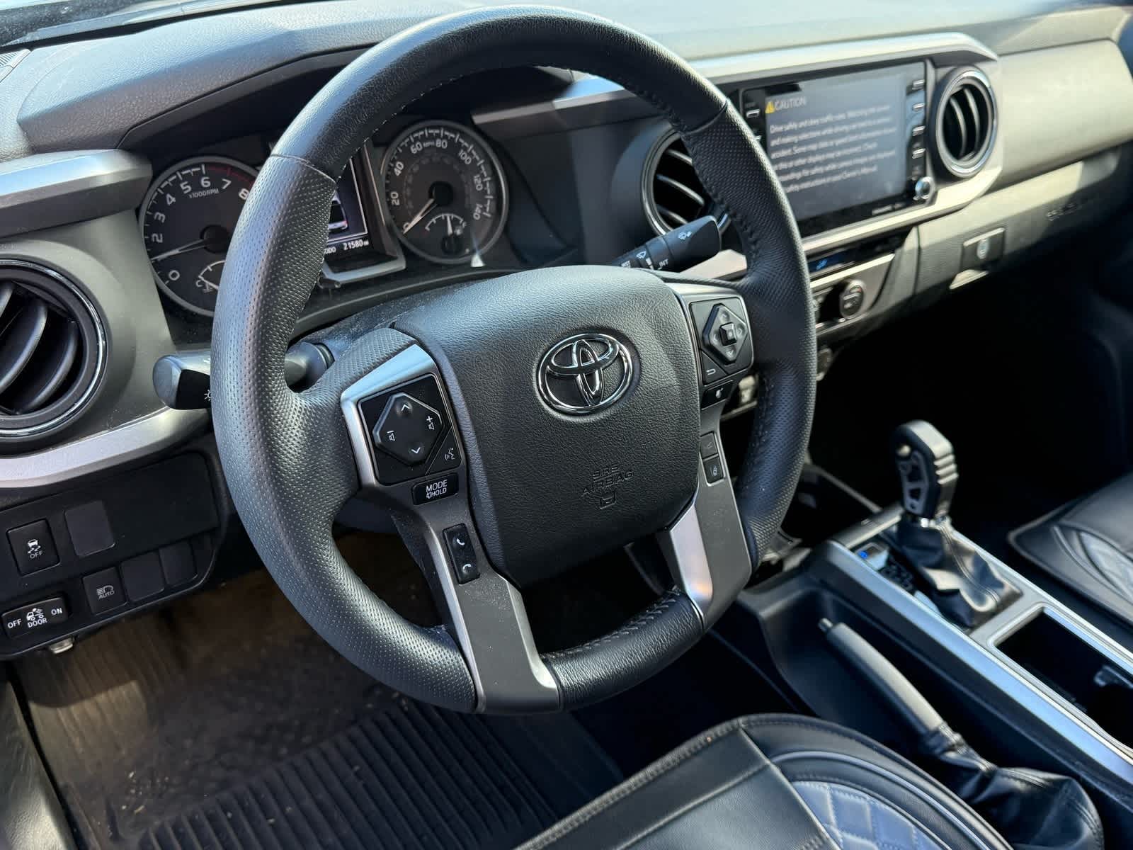 Thumbnail: 2022 Toyota Tacoma - 15