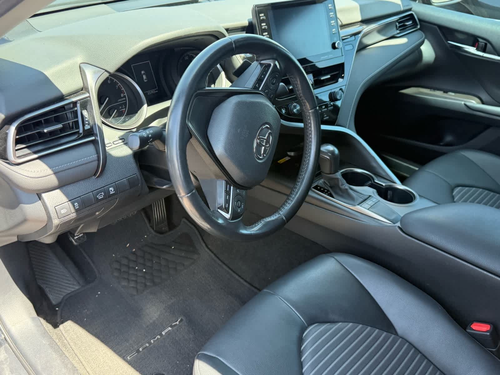 2022 Toyota Camry SE 14