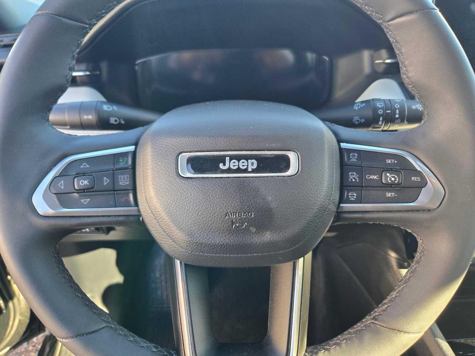 Thumbnail: 2023 Jeep Compass - 15