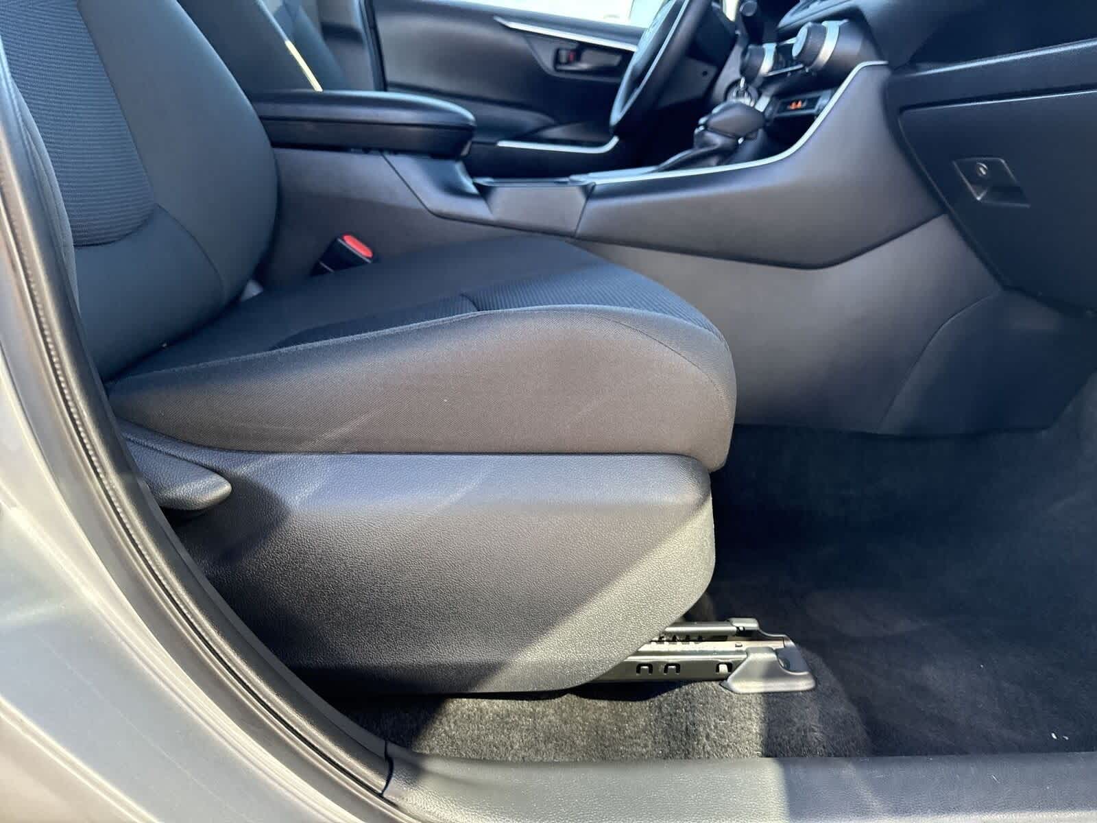 Thumbnail: 2024 Toyota RAV4 - 12