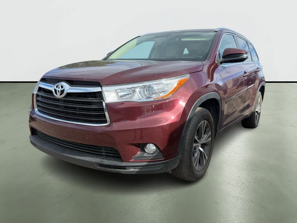 Used 2016 Toyota Highlander XLE SUV