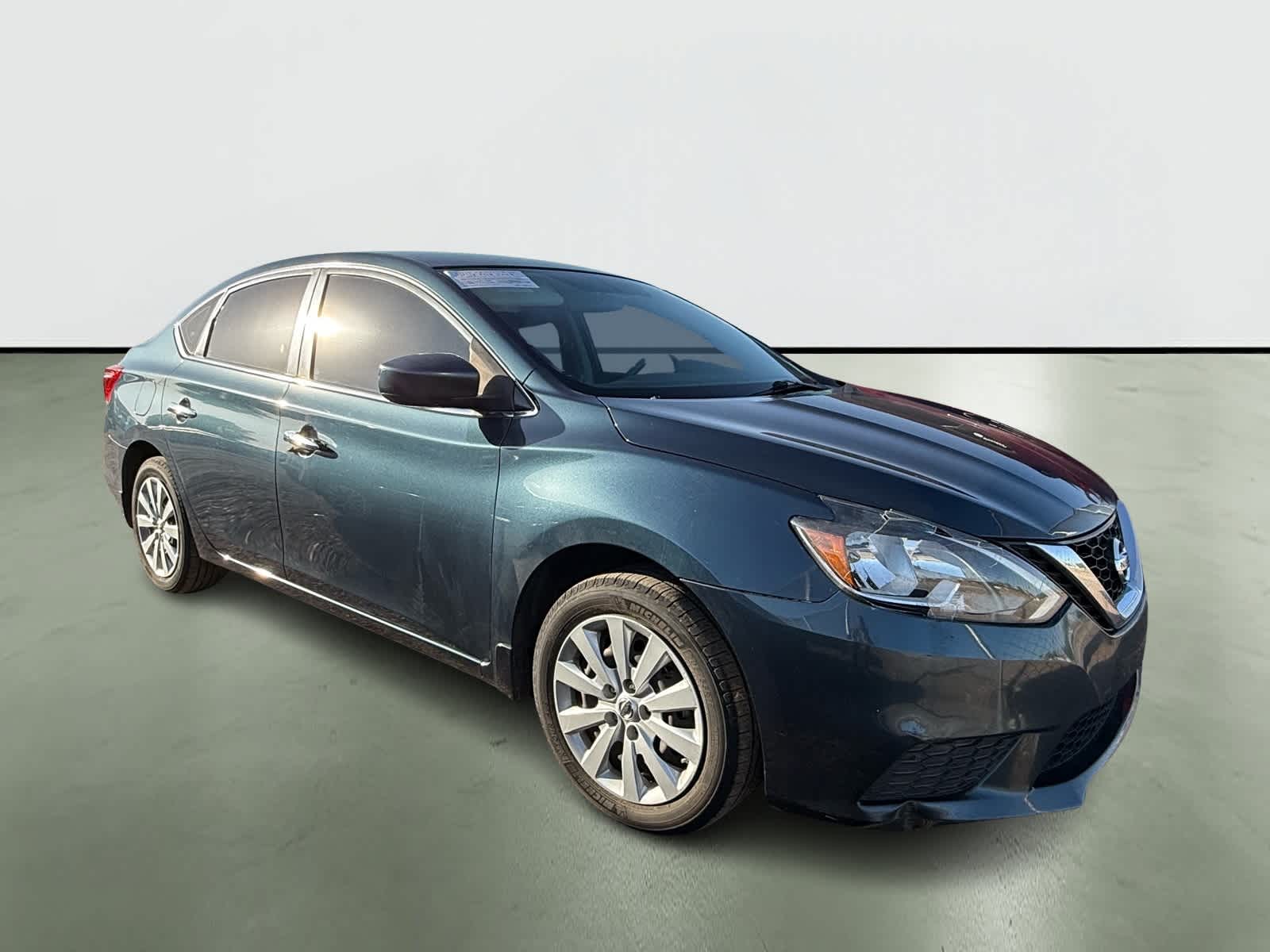 Thumbnail: 2016 Nissan Sentra - 5