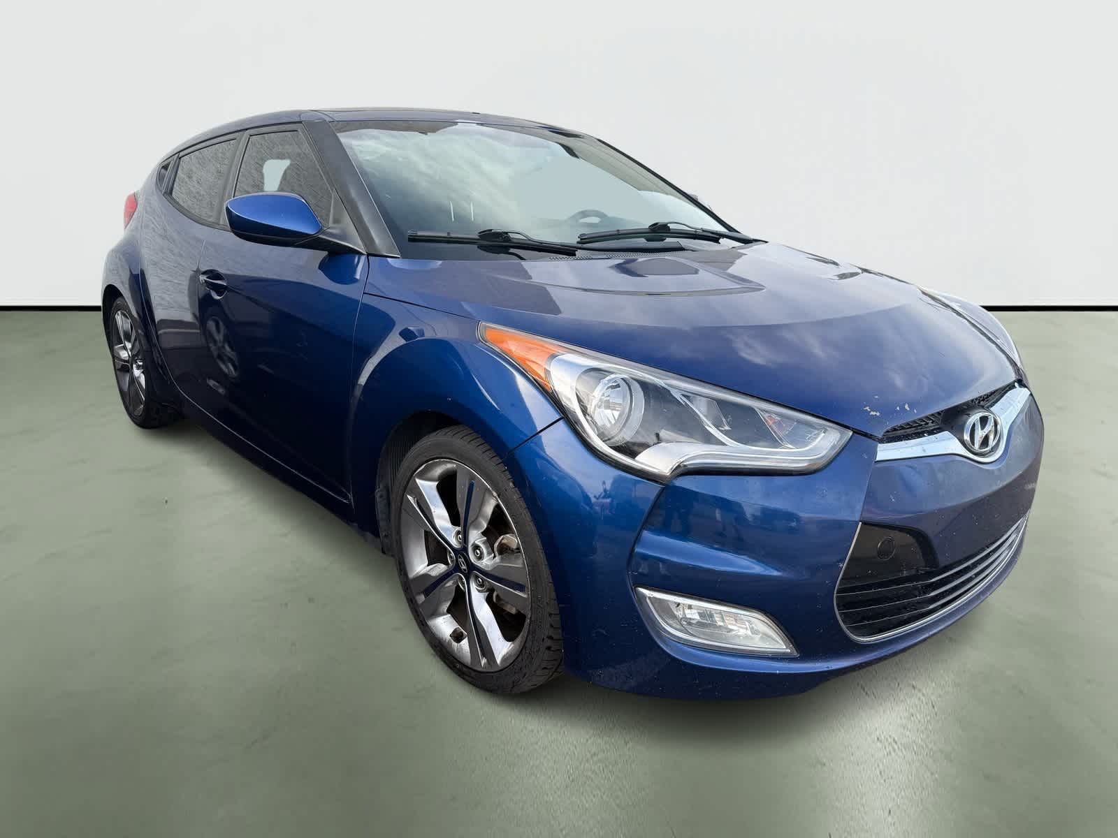 Thumbnail: 2017 Hyundai Veloster - 5