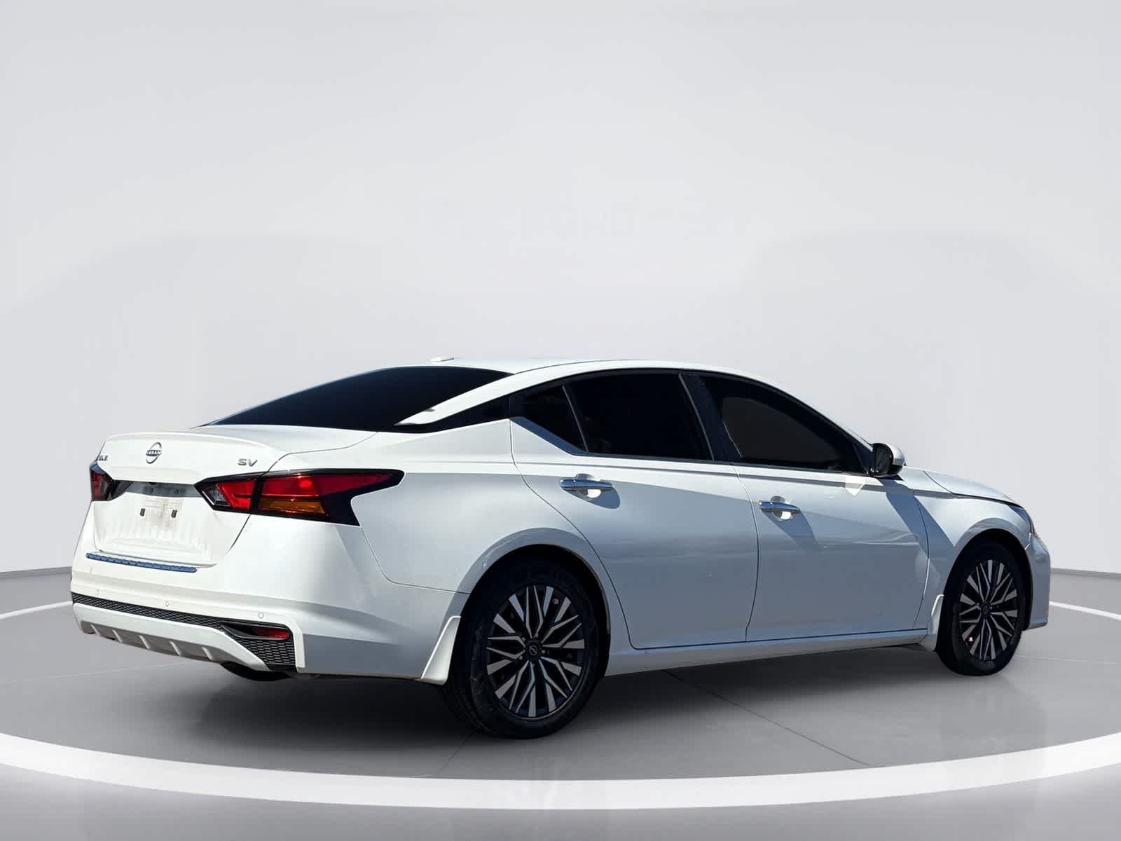 Thumbnail: 2023 Nissan Altima - 4