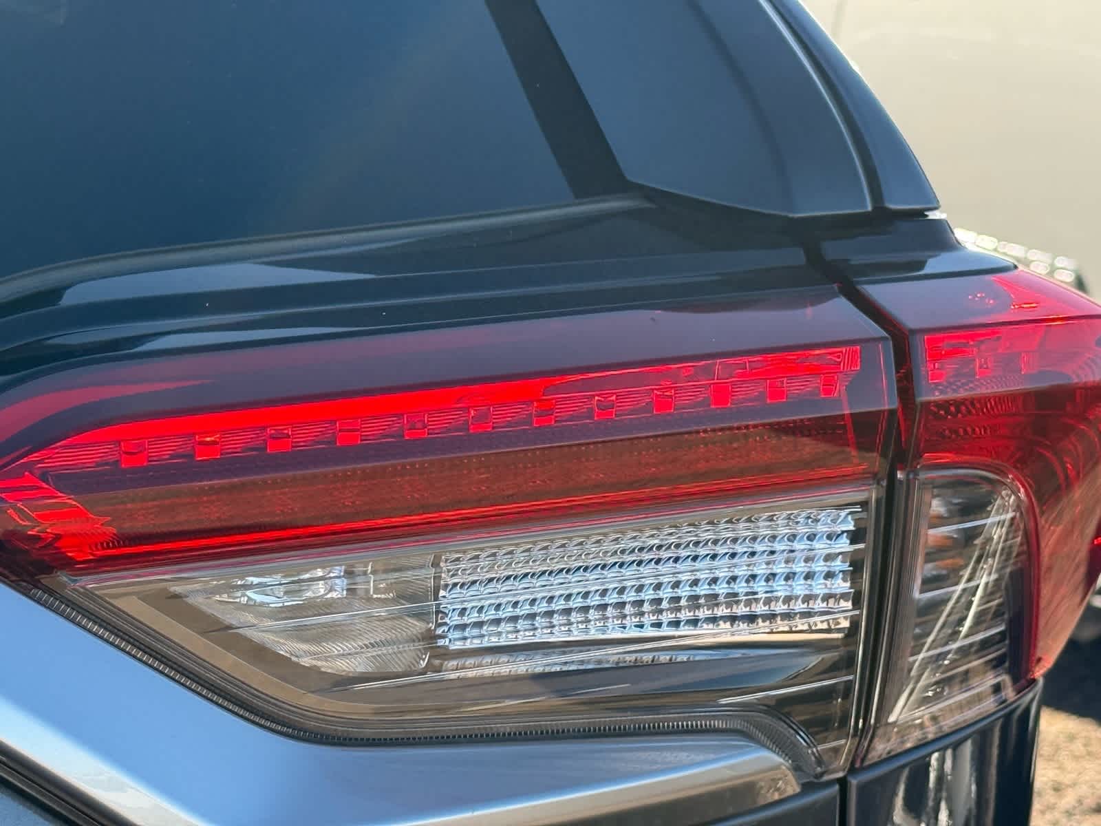 Thumbnail: 2020 Toyota RAV4 - 11