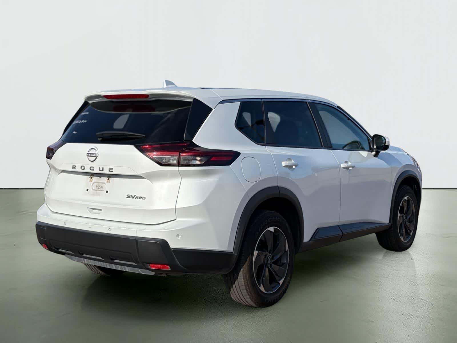 Thumbnail: 2024 Nissan Rogue - 5