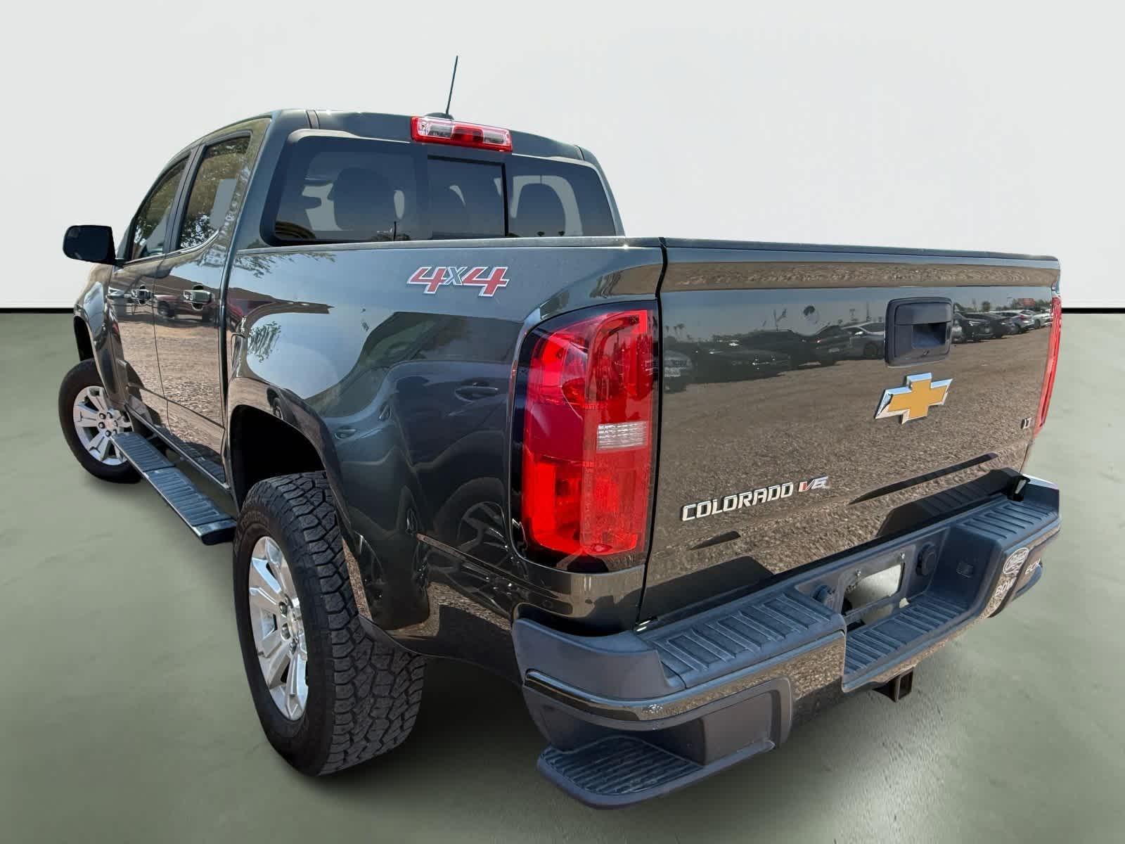 Thumbnail: 2018 Chevrolet Colorado - 3