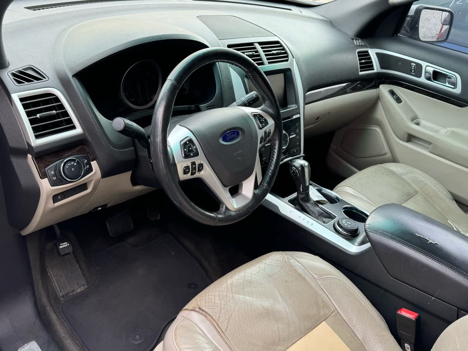 Thumbnail: 2014 Ford Explorer - 20