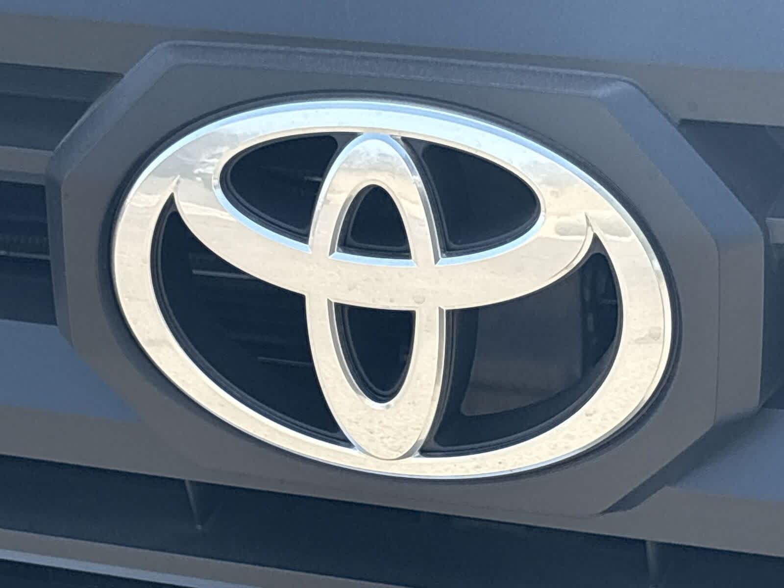 Thumbnail: 2025 Toyota Tacoma - 33