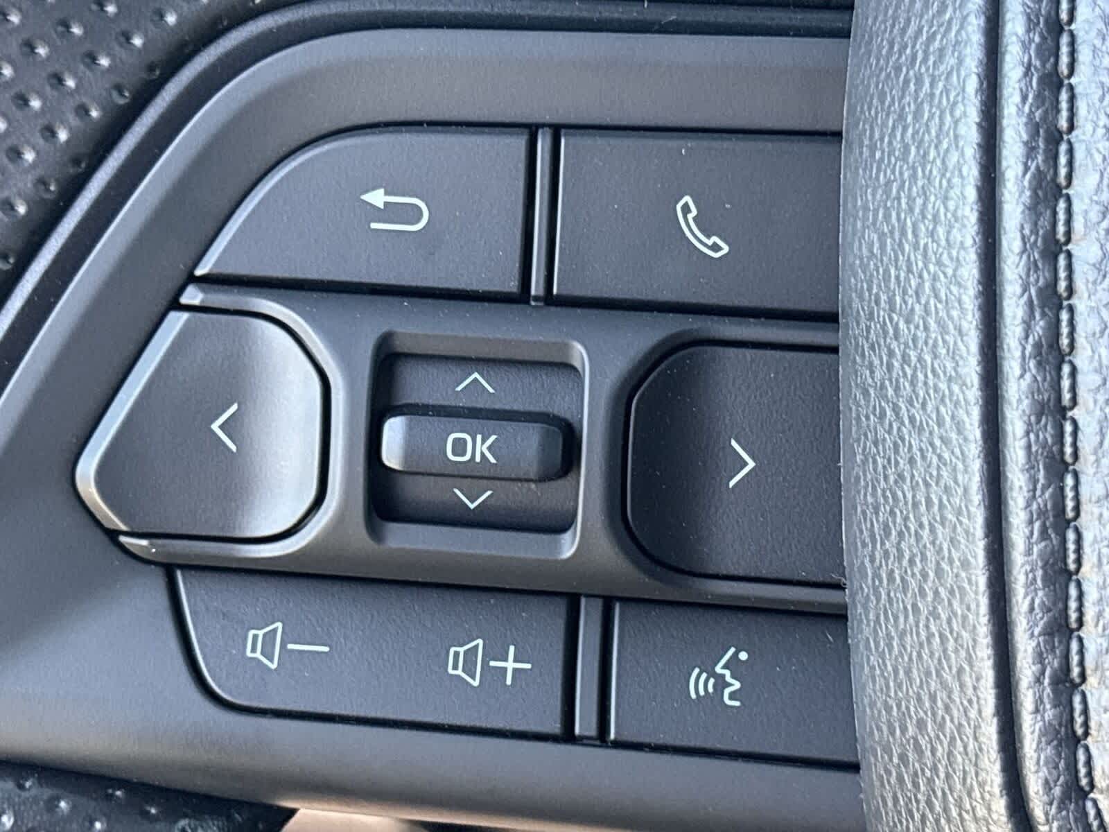 Thumbnail: 2025 Toyota Tacoma - 27