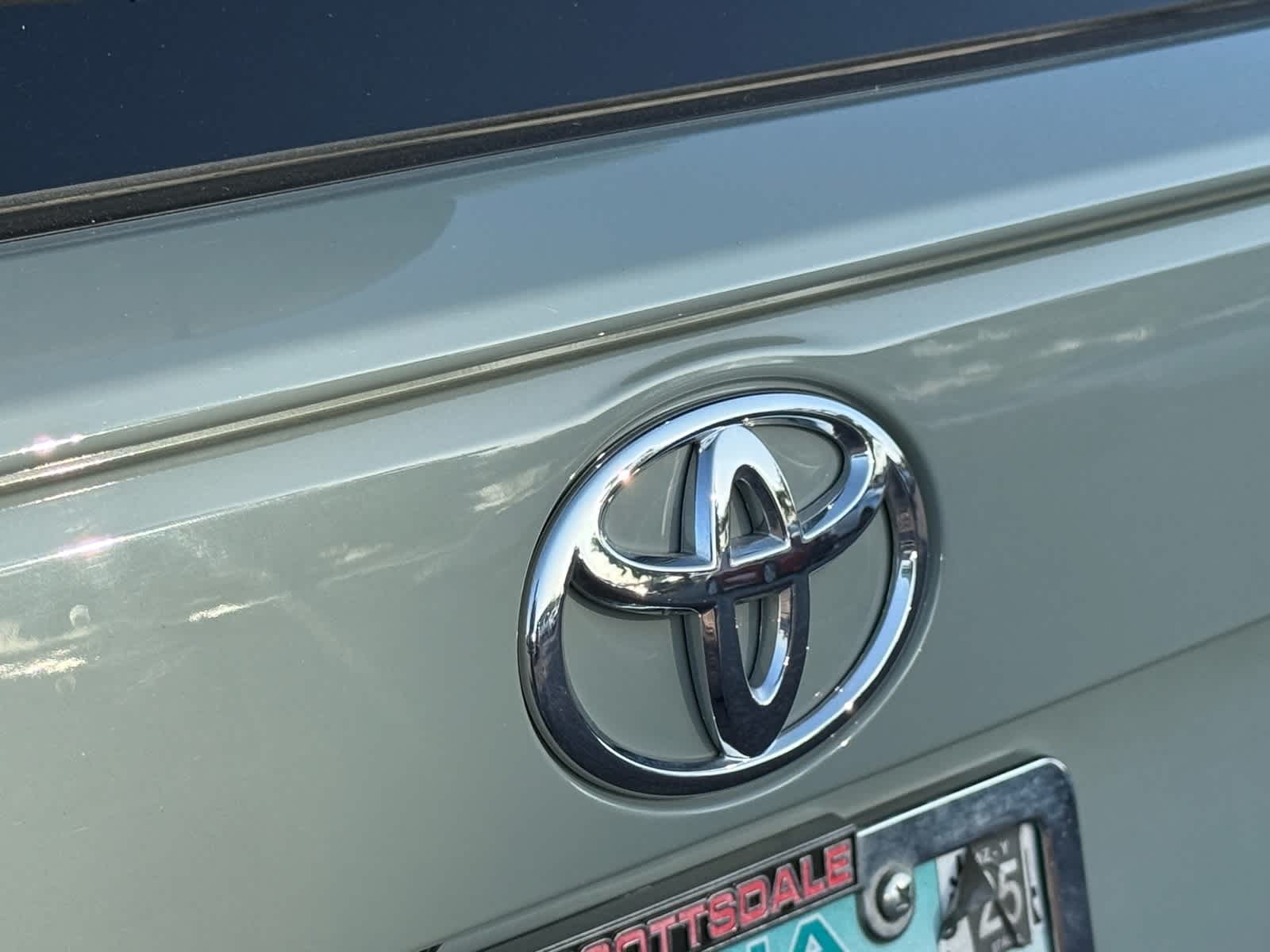 Thumbnail: 2022 Toyota RAV4 - 7