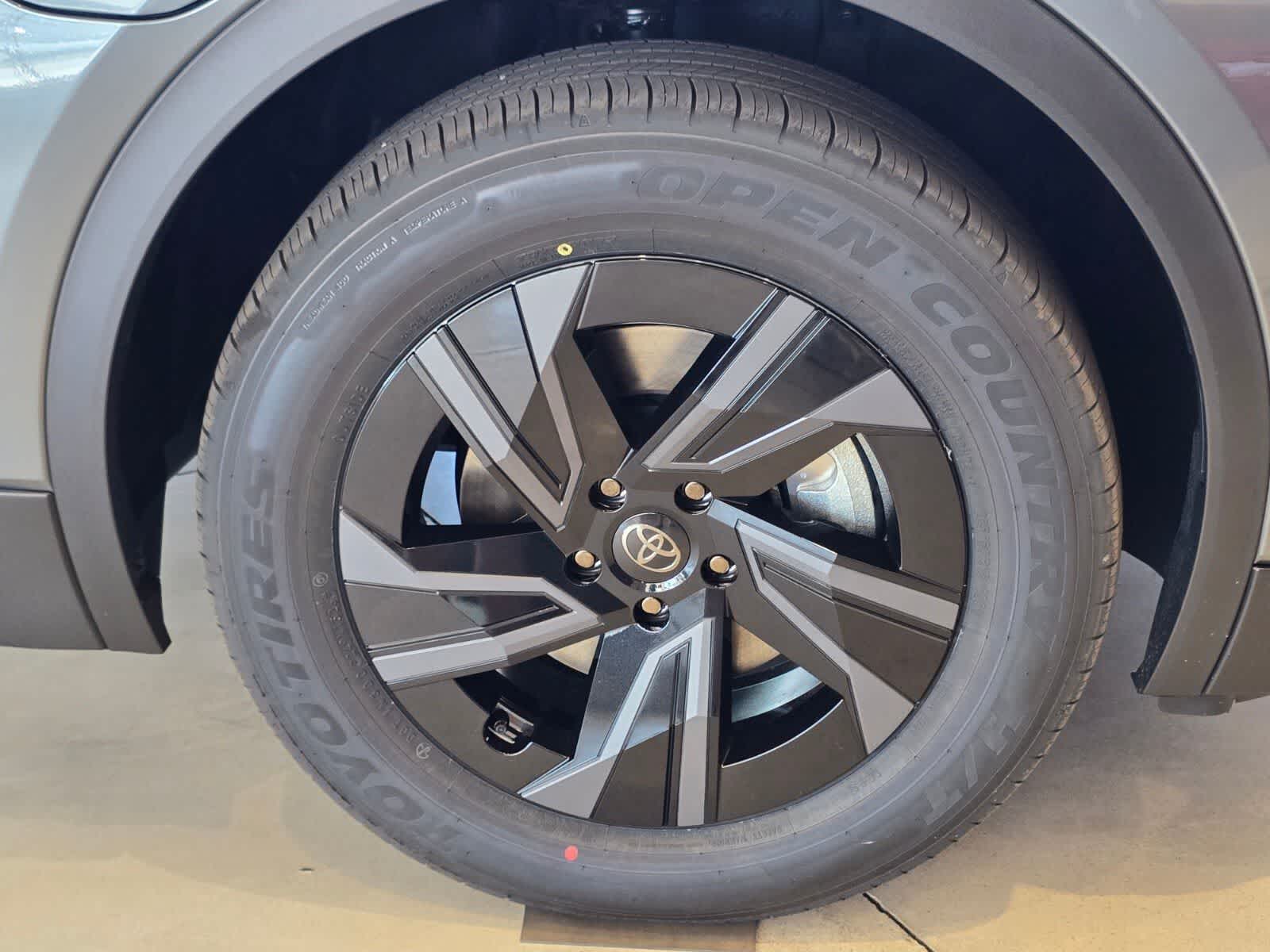 Thumbnail: 2026 Toyota C-HR - 10