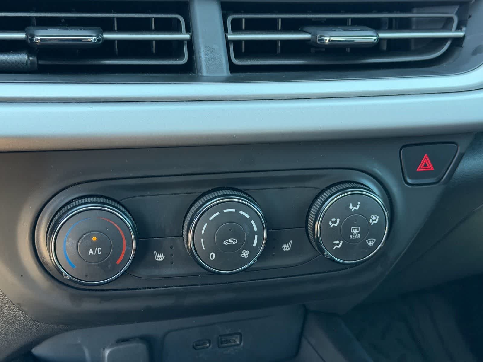 Thumbnail: 2024 Chevrolet Trax - 12