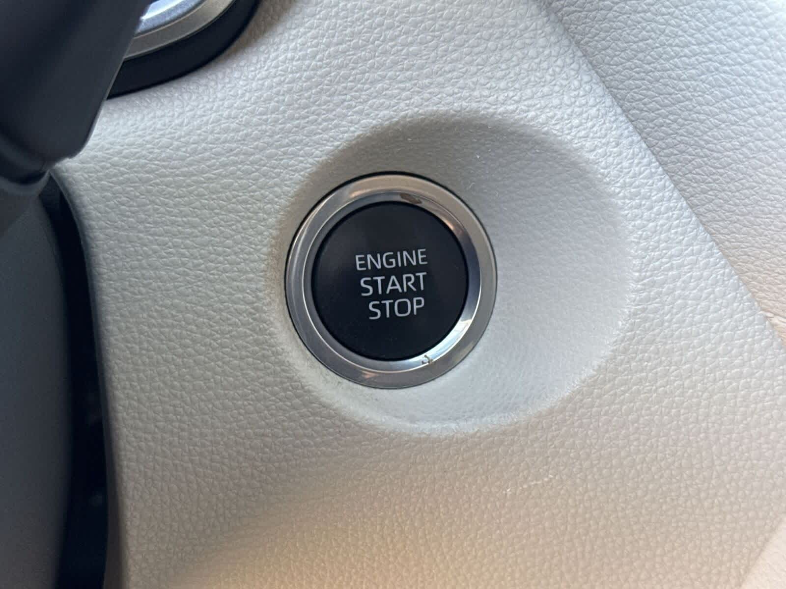 Thumbnail: 2023 Toyota Corolla Cross - 25