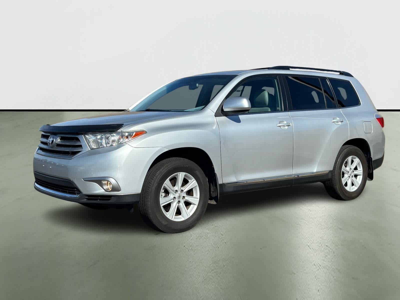 Thumbnail: 2012 Toyota Highlander - 2
