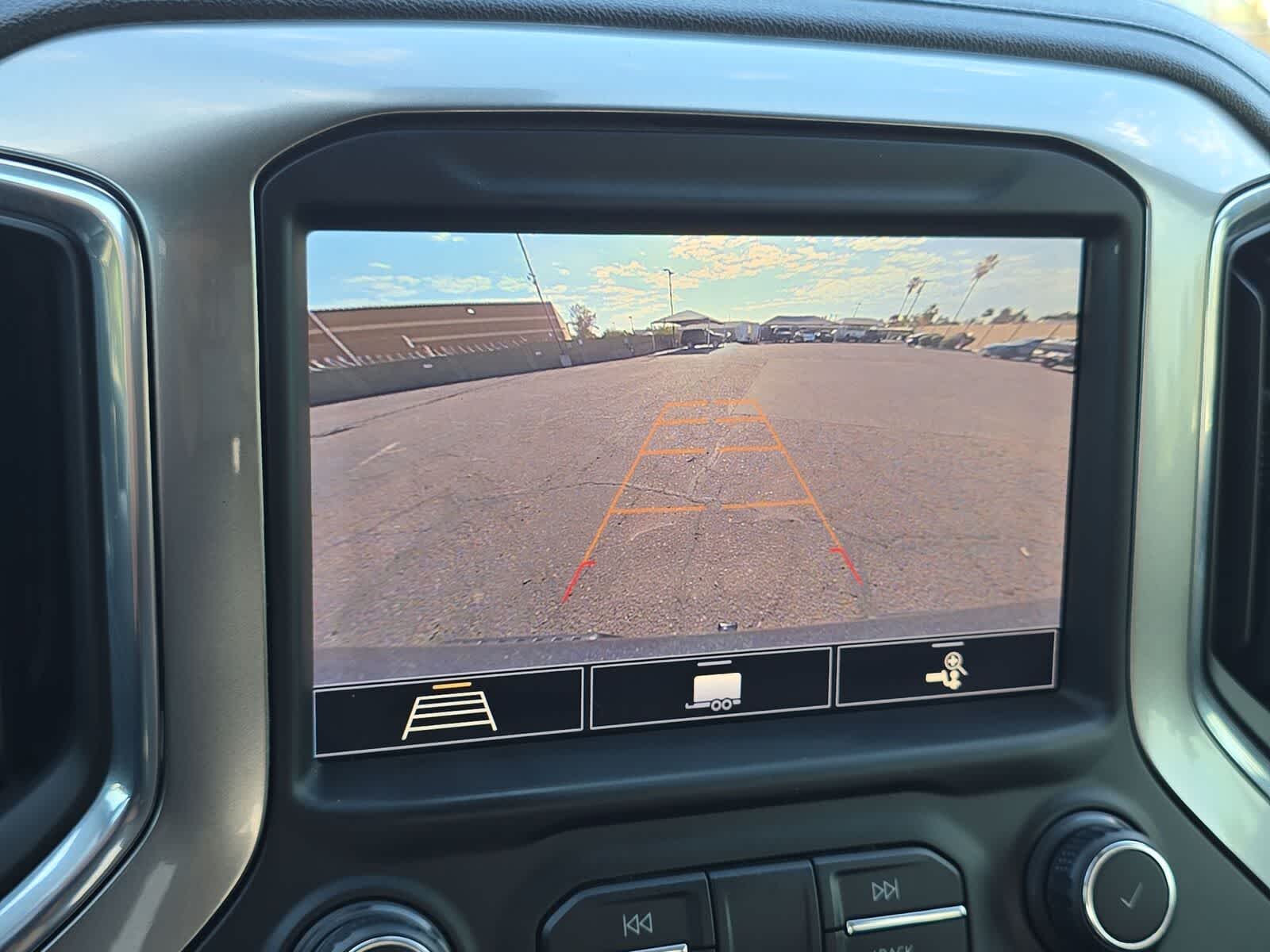 Thumbnail: 2020 Chevrolet Silverado 1500 - 22