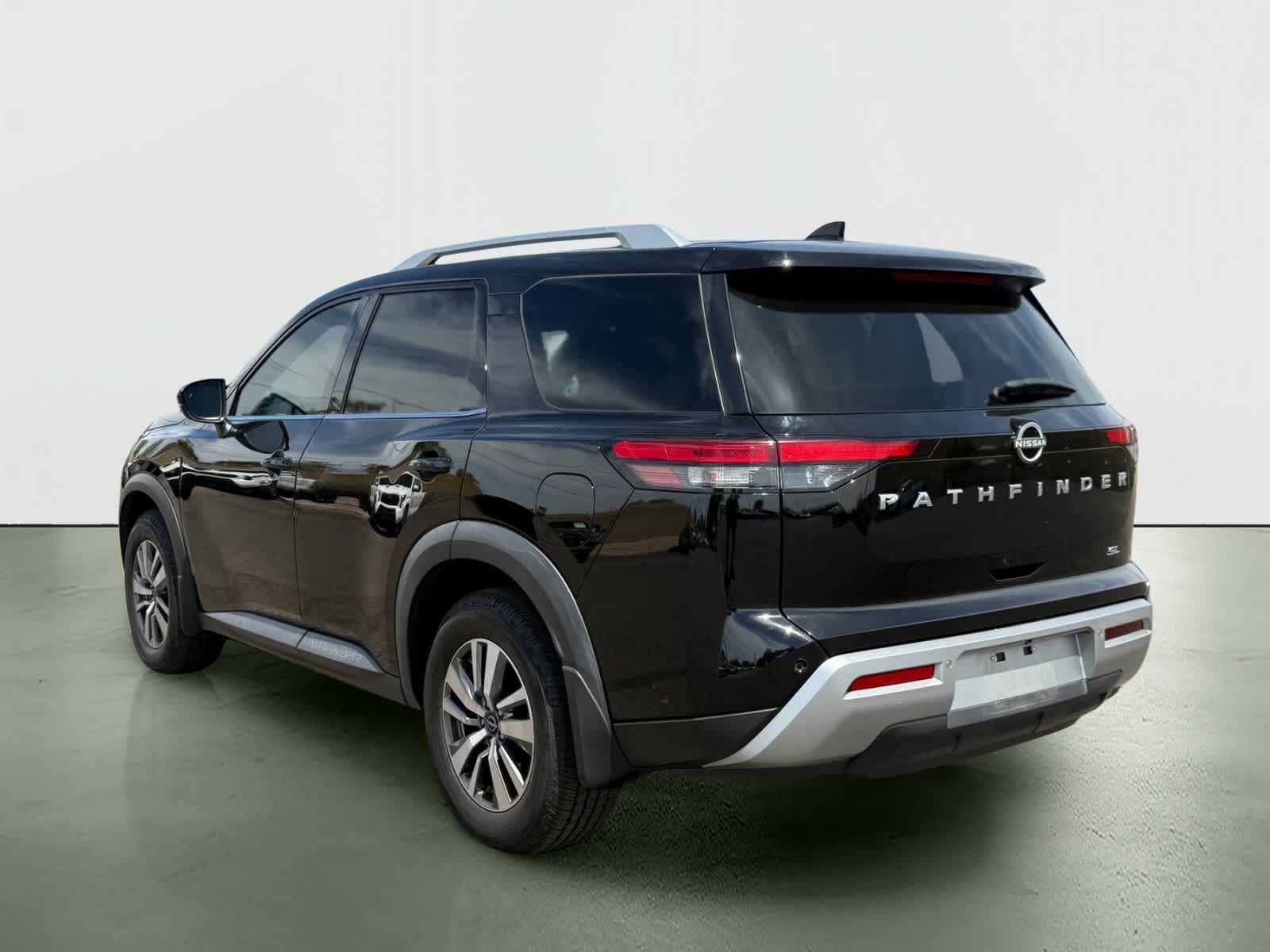 Thumbnail: 2022 Nissan Pathfinder - 4