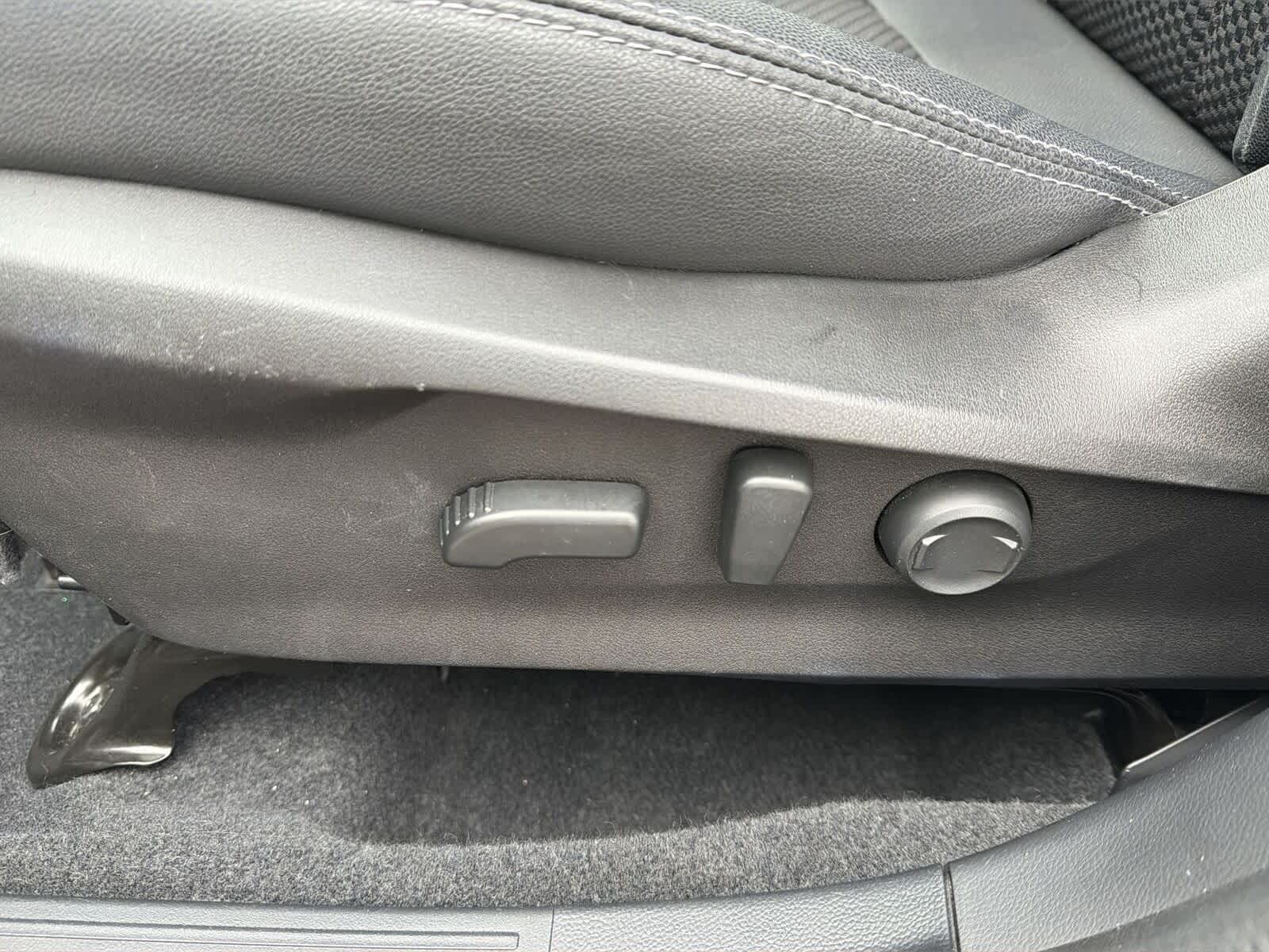 Thumbnail: 2020 Subaru Forester - 18