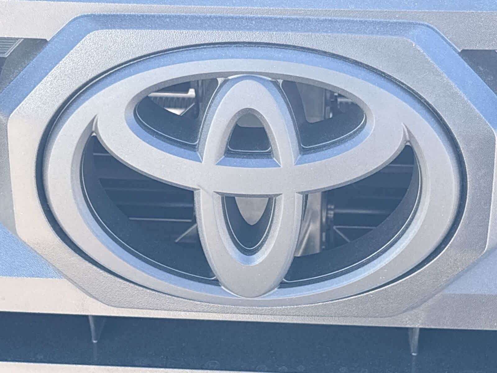 Thumbnail: 2025 Toyota Tacoma - 33