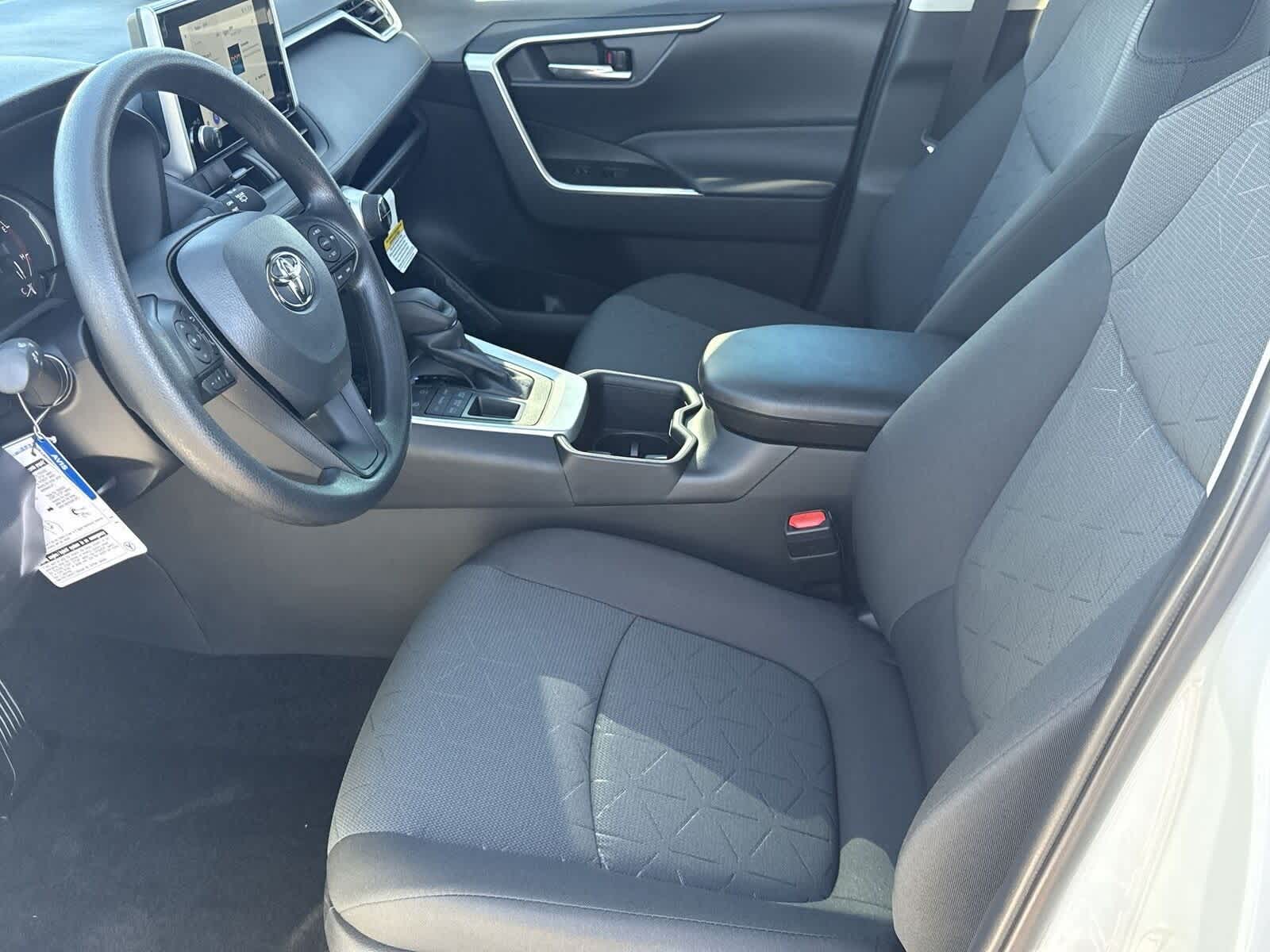 Thumbnail: 2025 Toyota RAV4 - 17