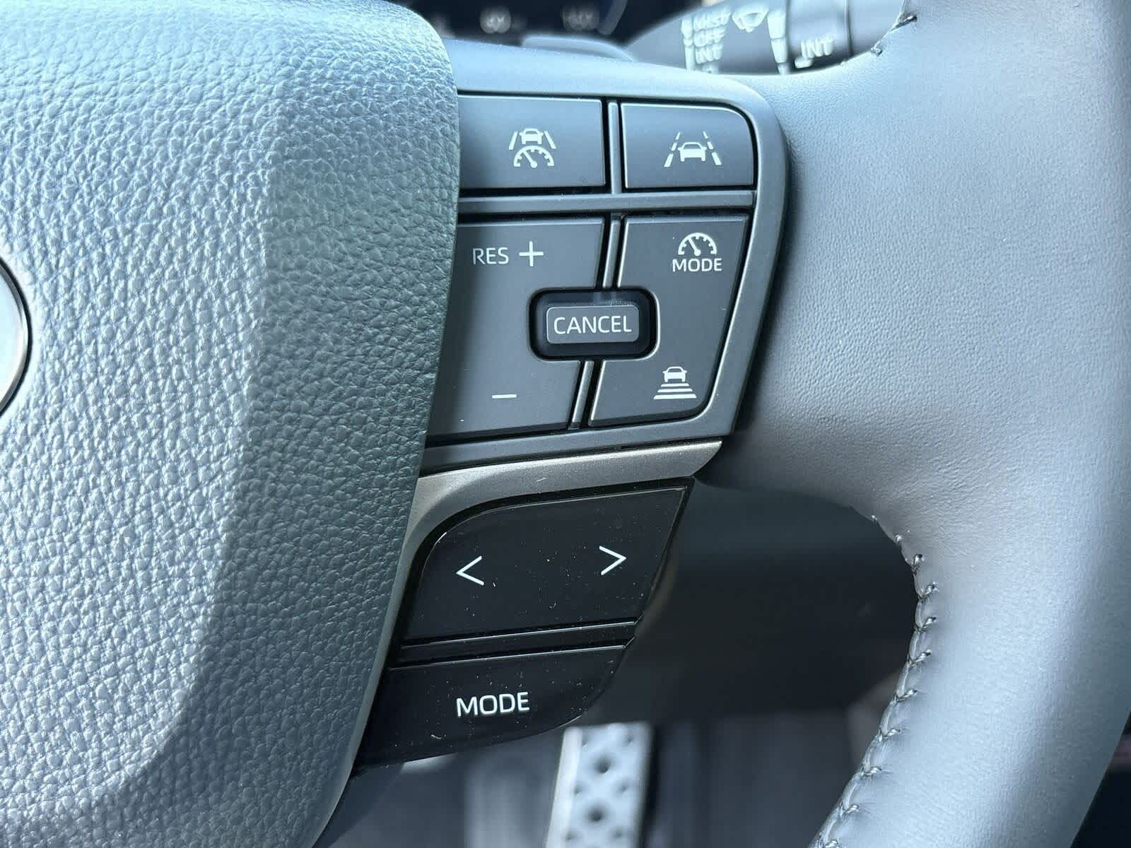 Thumbnail: 2025 Toyota Camry - 29