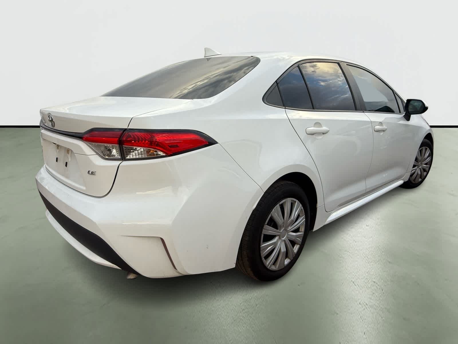 Thumbnail: 2022 Toyota Corolla - 4