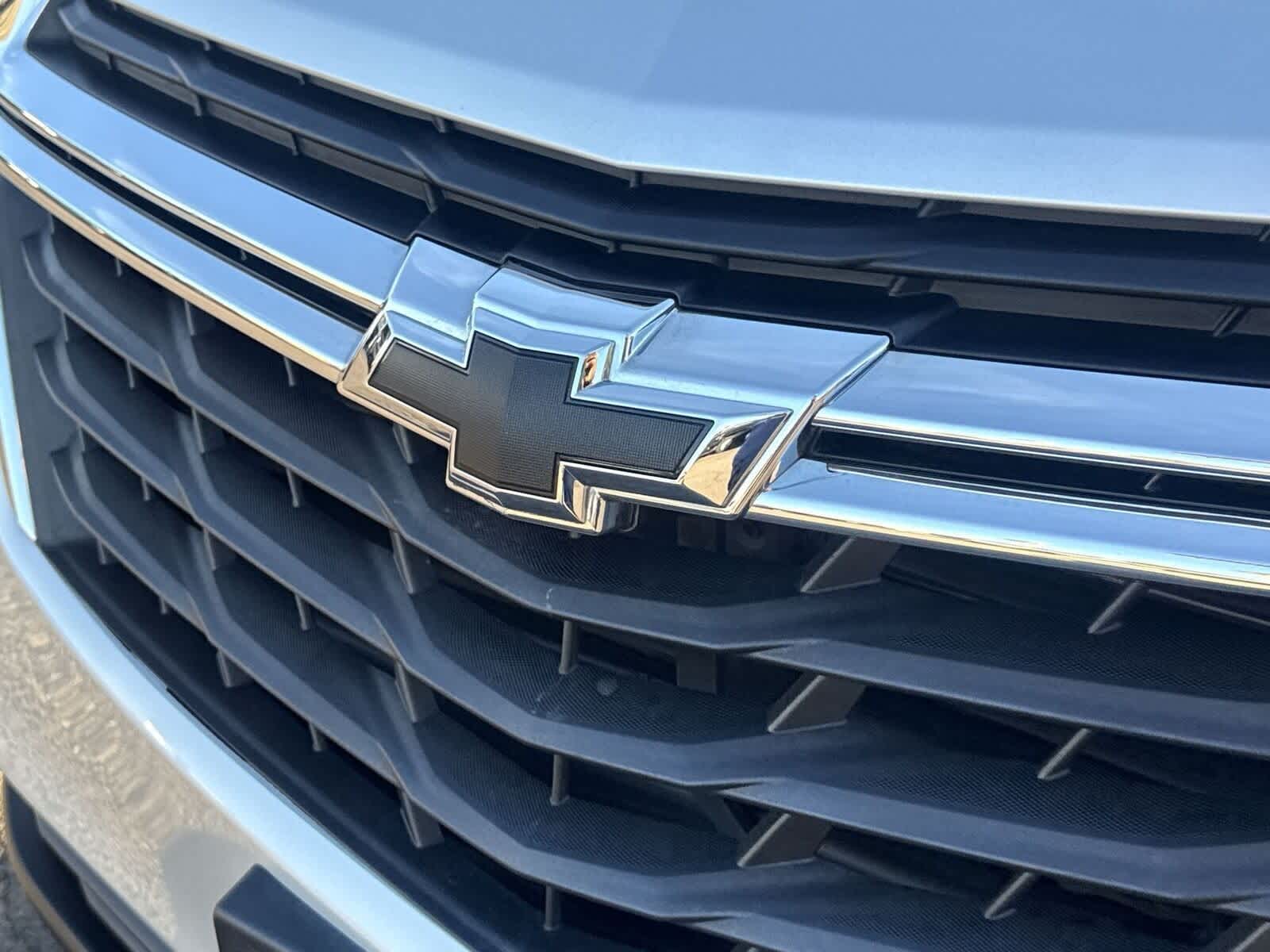 Thumbnail: 2022 Chevrolet Equinox - 32