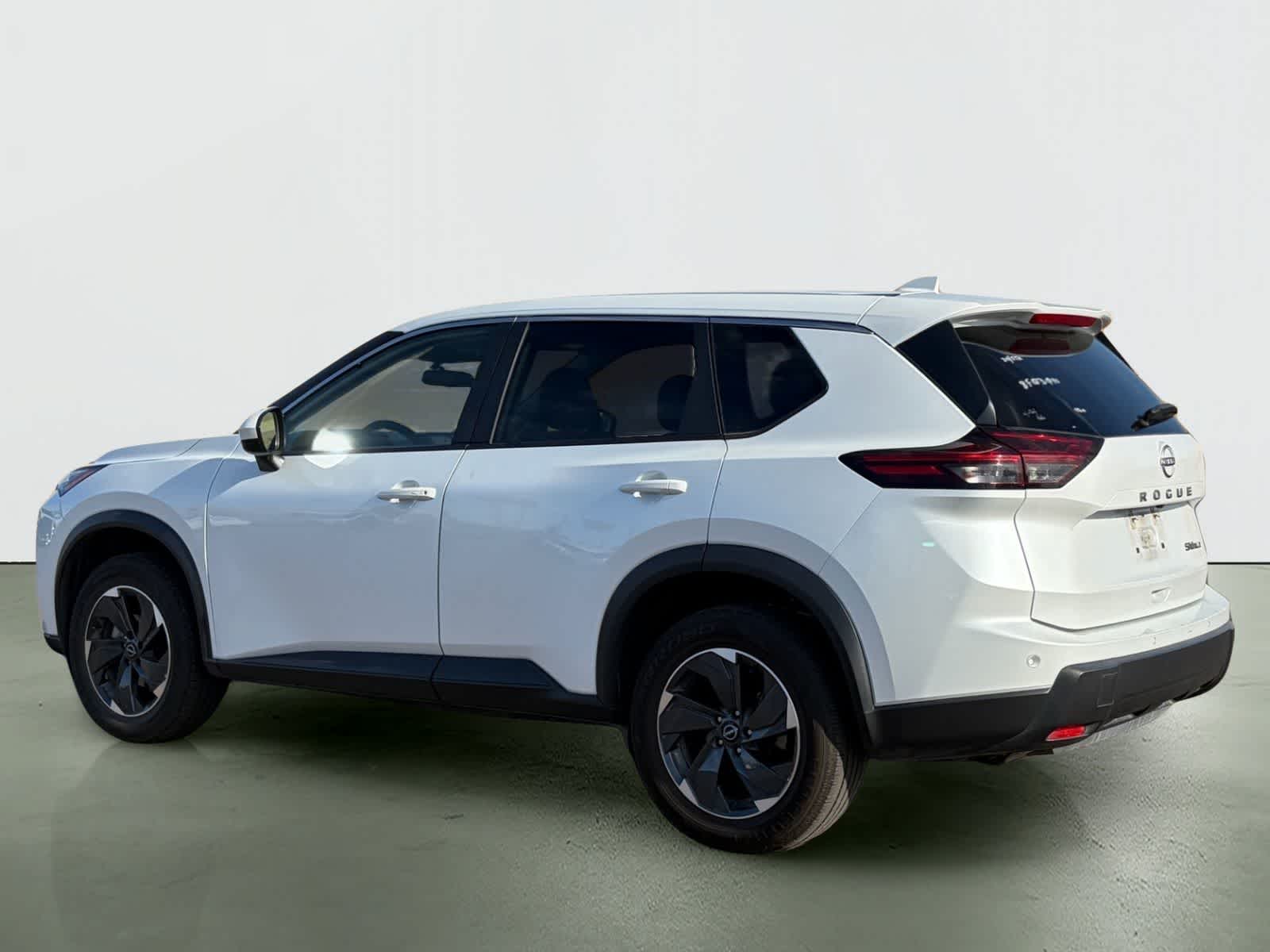 Thumbnail: 2024 Nissan Rogue - 4