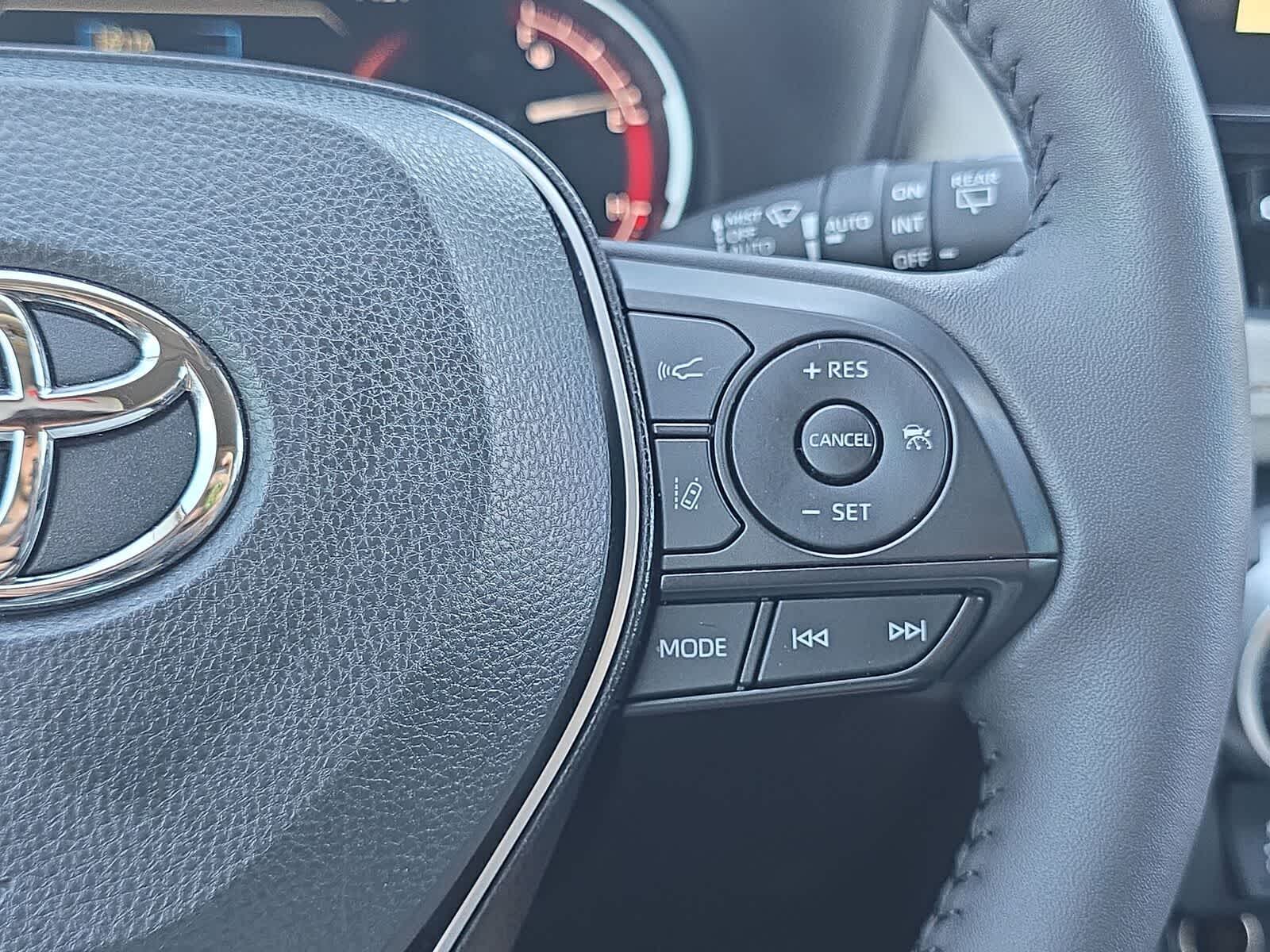 Thumbnail: 2025 Toyota RAV4 - 29