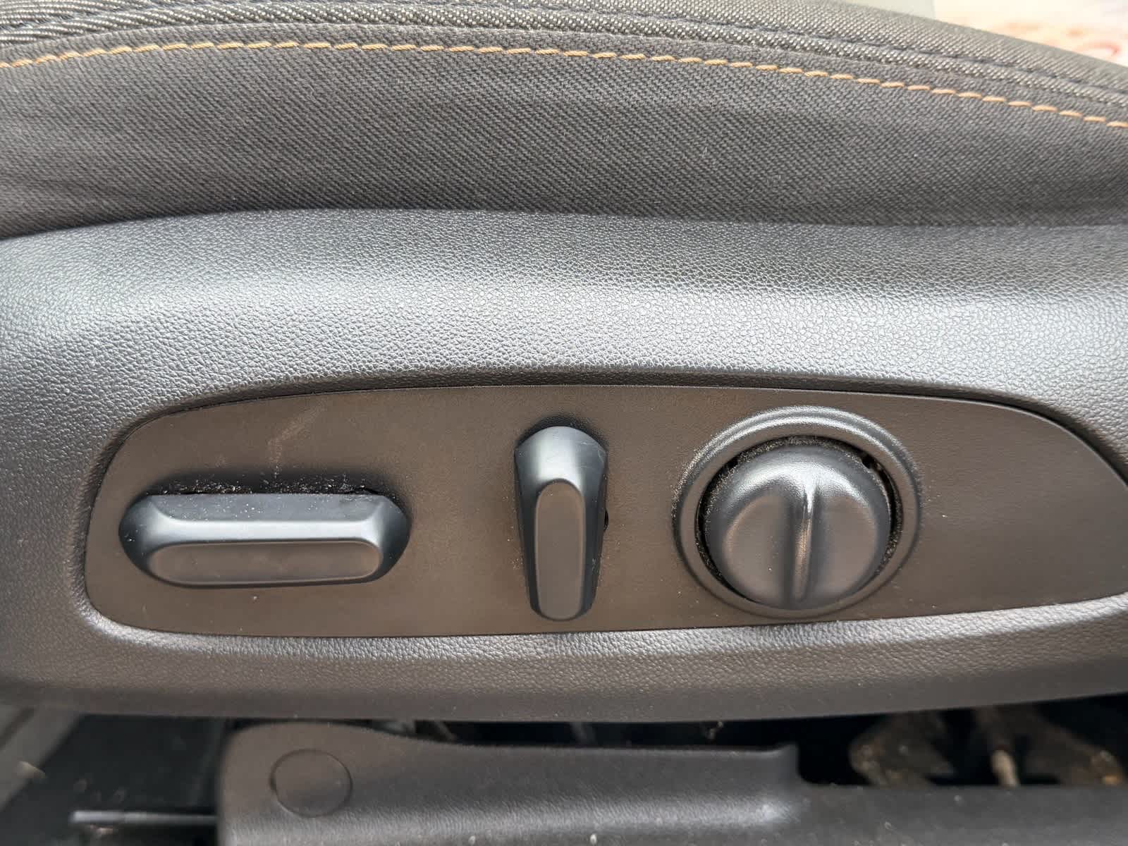 Thumbnail: 2018 Chevrolet Equinox - 18