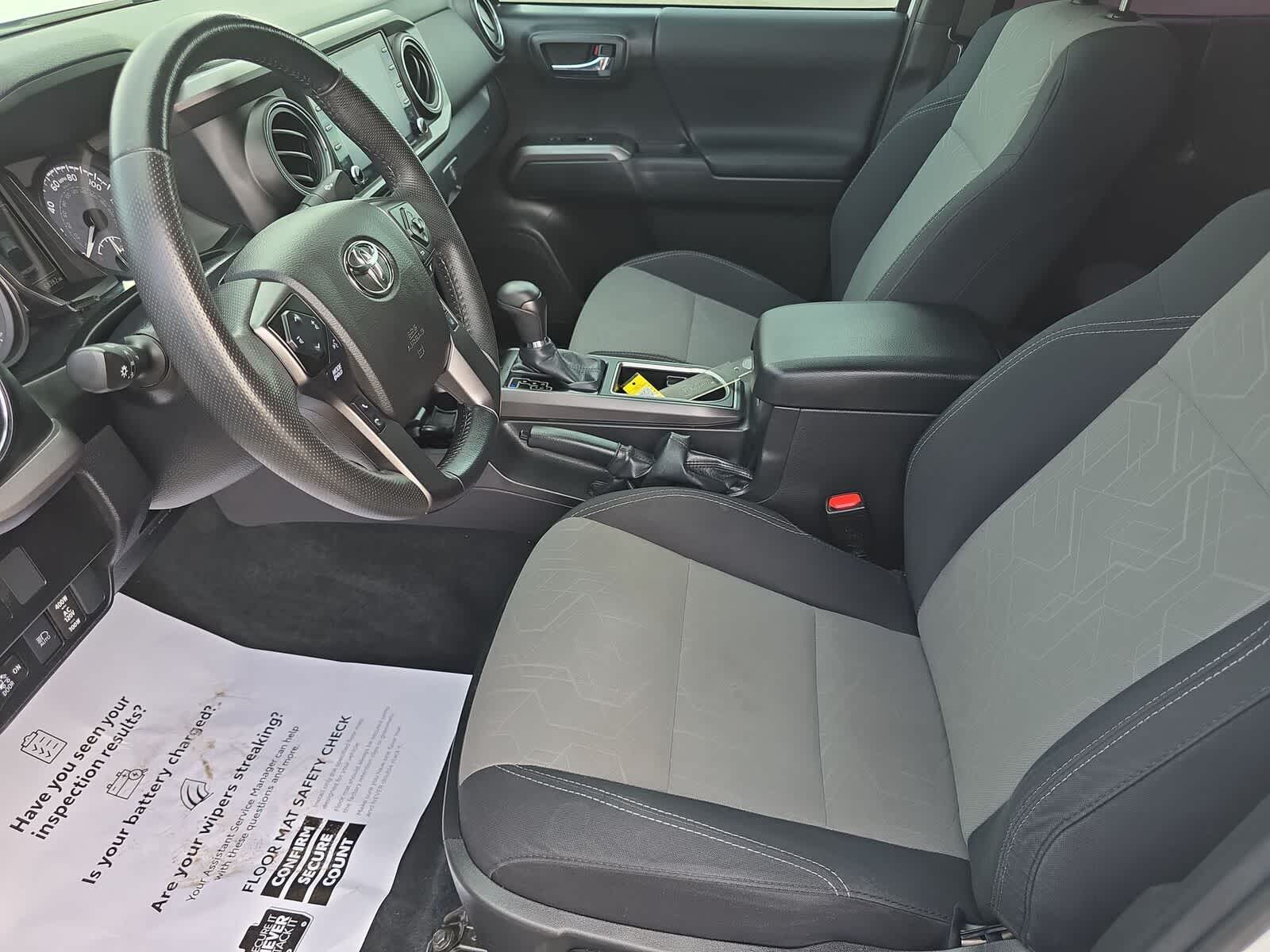 Thumbnail: 2023 Toyota Tacoma - 17