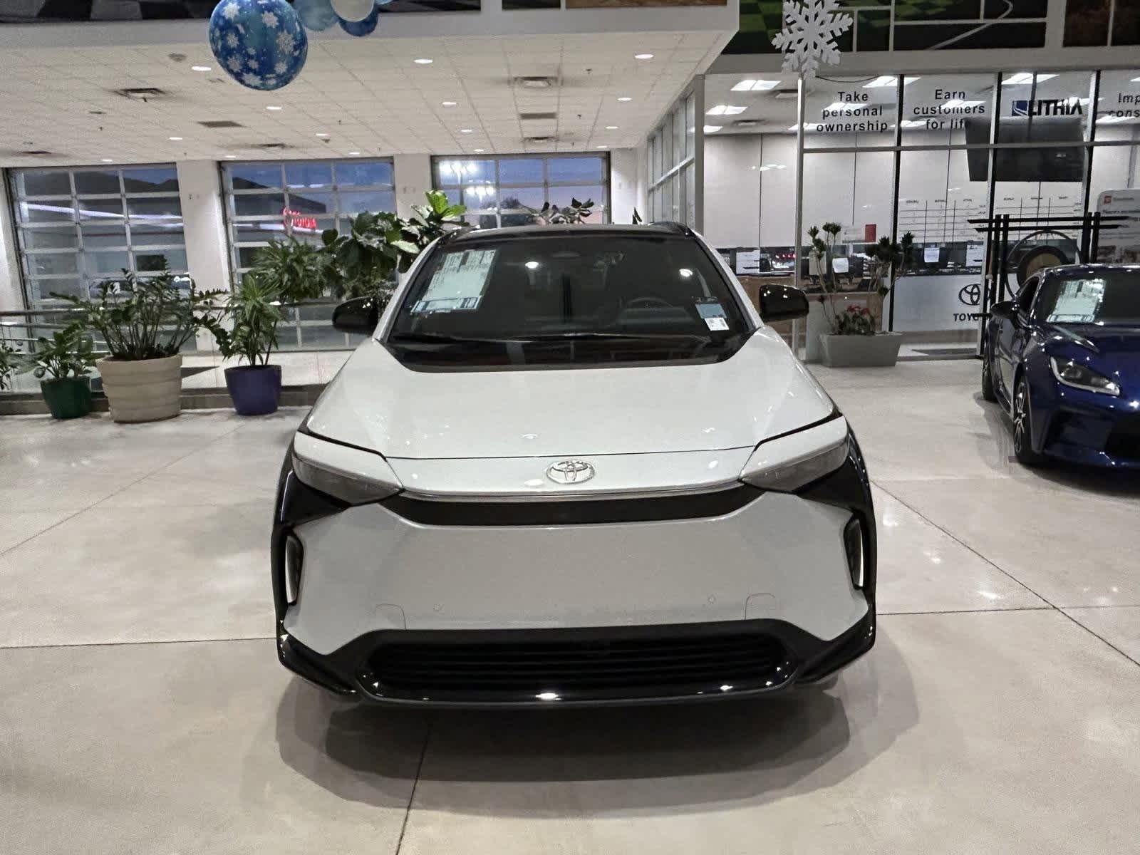 2024 Toyota bZ4X XLE 9