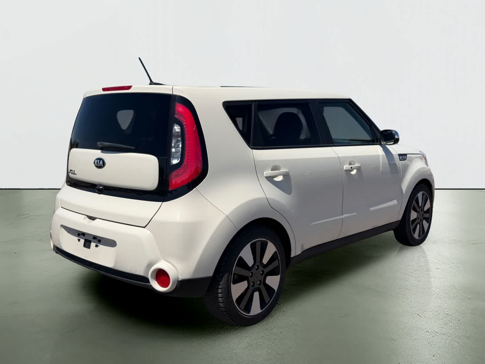 Thumbnail: 2016 Kia Soul - 4