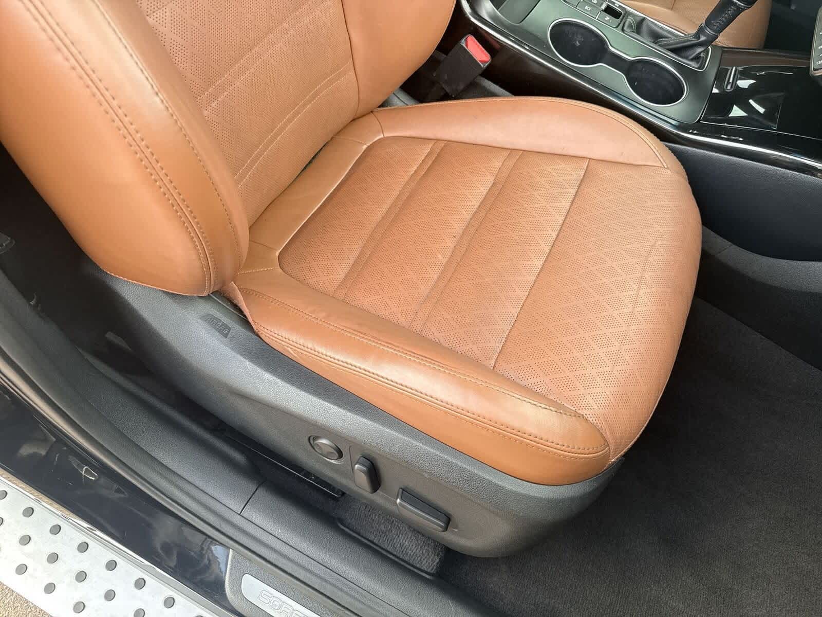 Thumbnail: 2019 Kia Sorento - 12