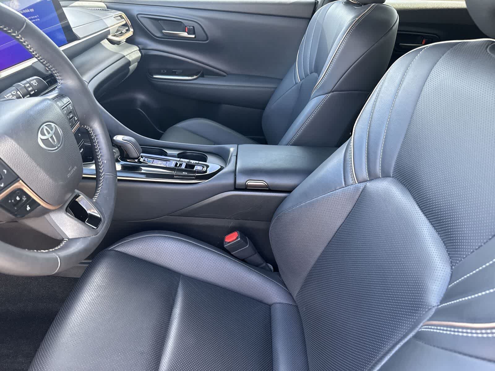 Thumbnail: 2025 Toyota Crown Signia - 18