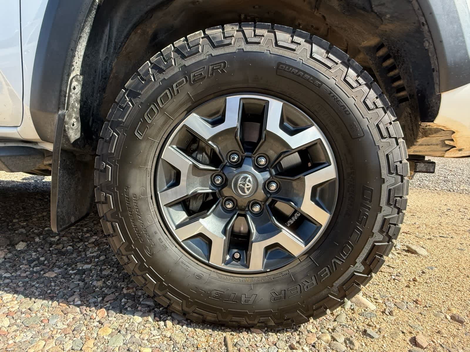 Thumbnail: 2022 Toyota Tacoma - 6