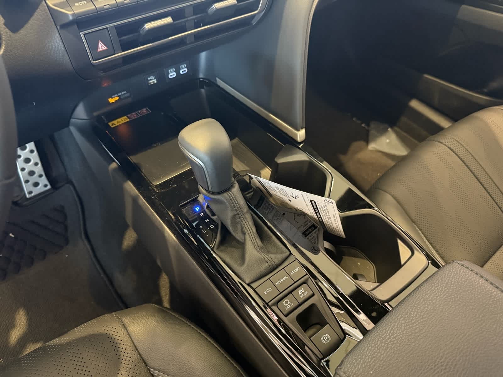 Thumbnail: 2025 Toyota Camry - 21