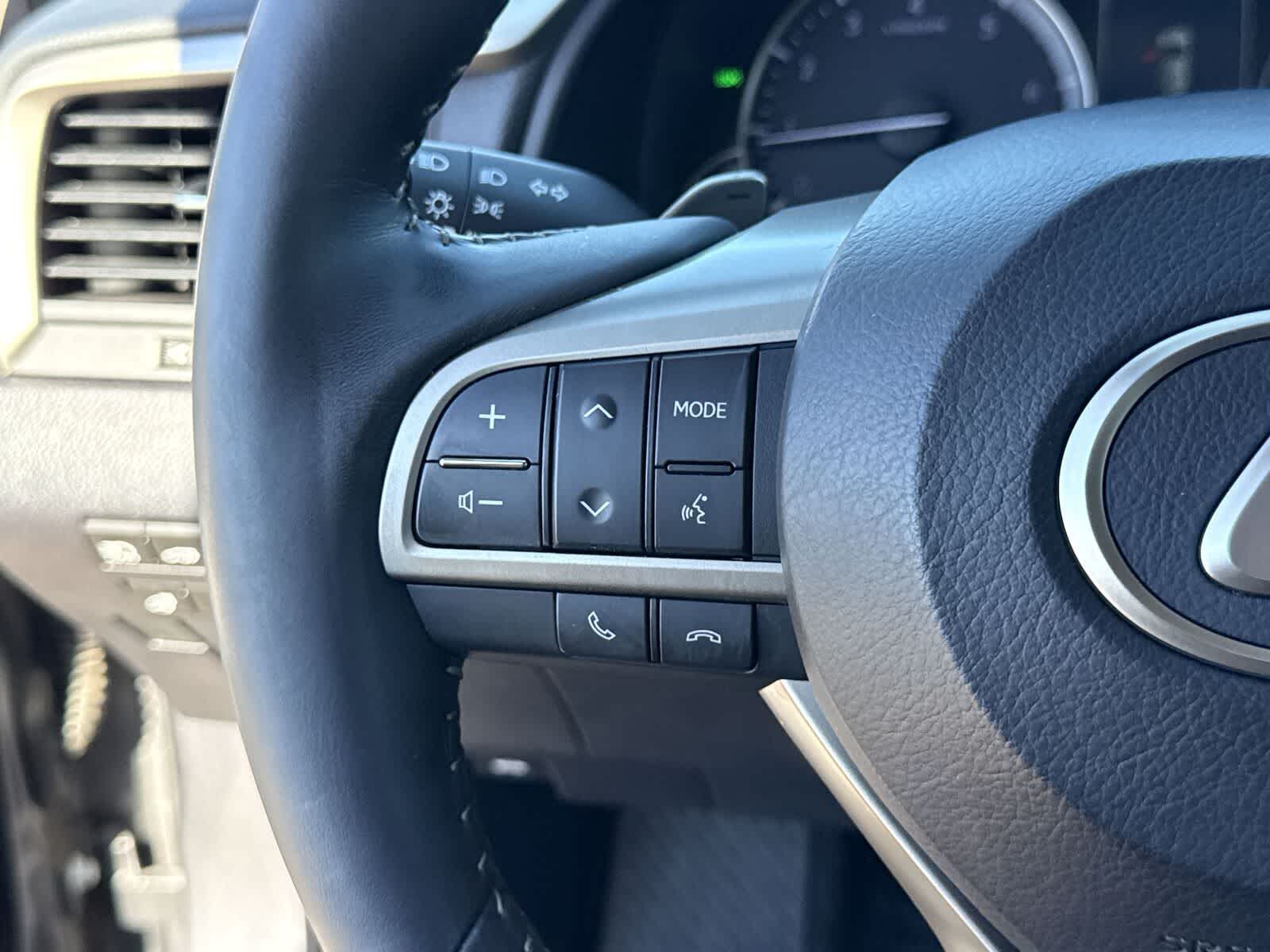 Thumbnail: 2021 Lexus RX - 29