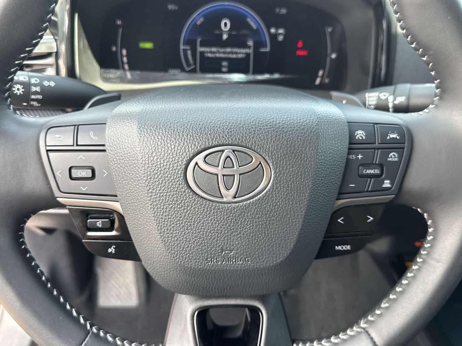 Thumbnail: 2025 Toyota Camry - 25