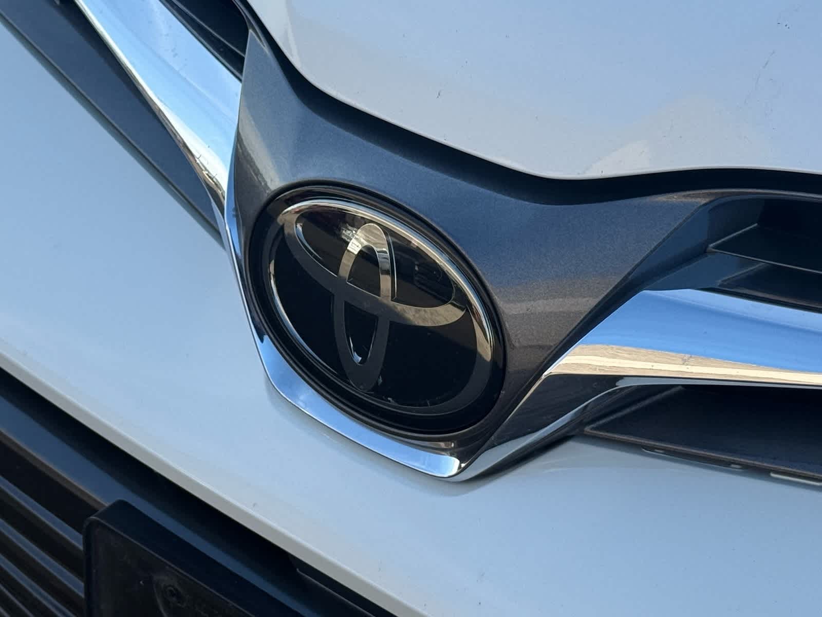 Thumbnail: 2020 Toyota Sienna - 7
