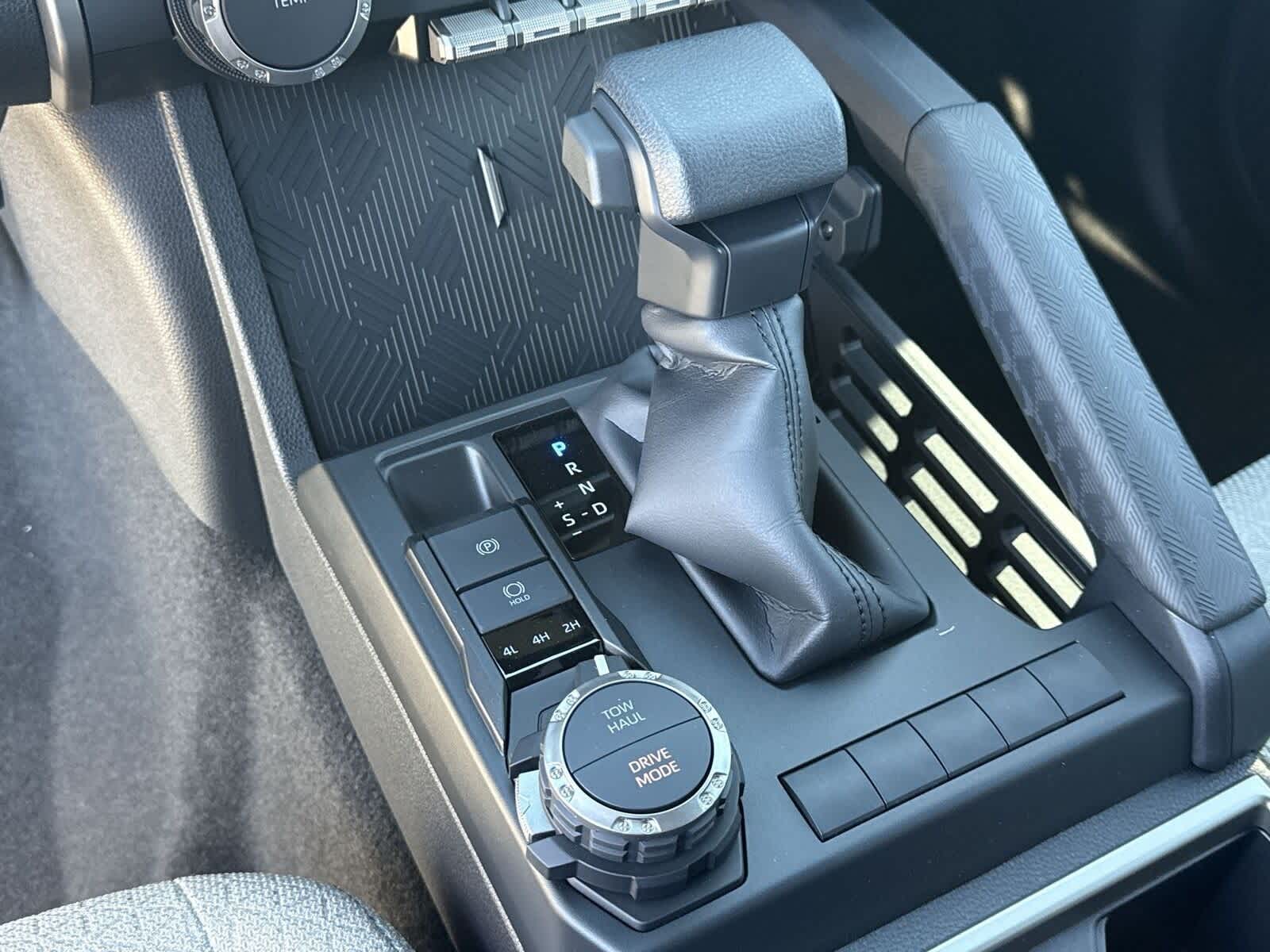 Thumbnail: 2025 Toyota 4Runner - 24