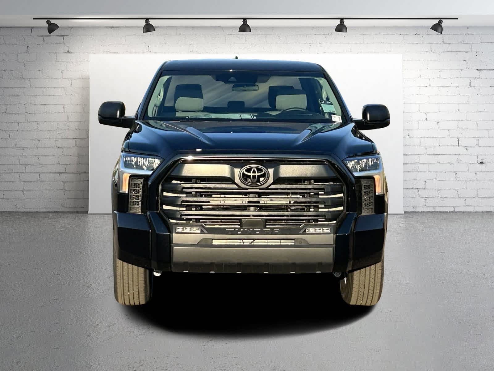 Thumbnail: 2024 Toyota Tundra - 9
