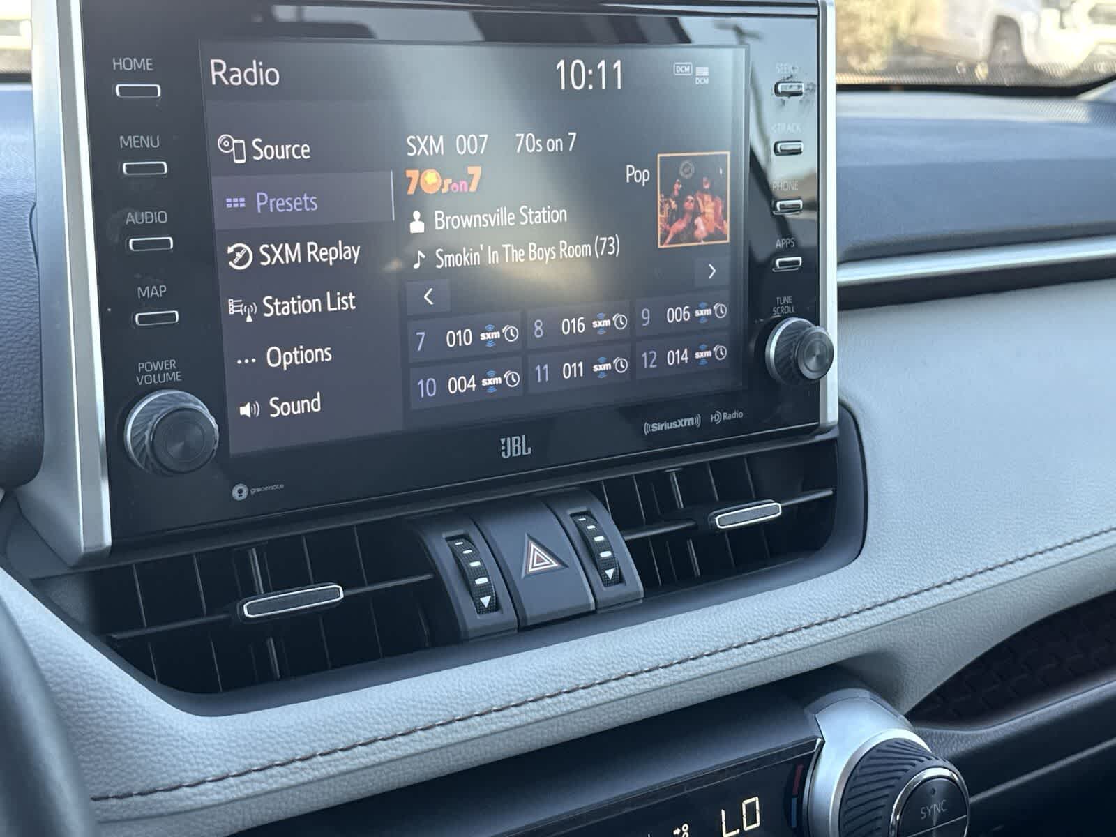 Thumbnail: 2022 Toyota RAV4 - 20