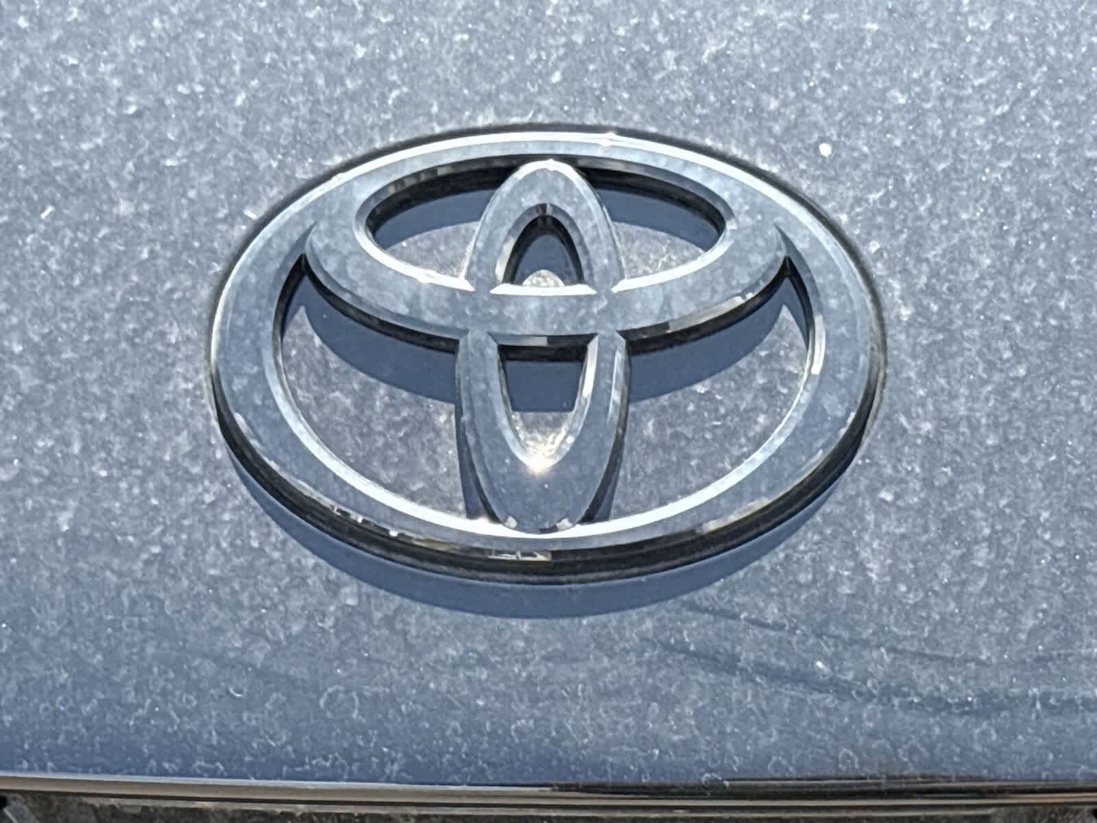 Thumbnail: 2025 Toyota Camry - 33