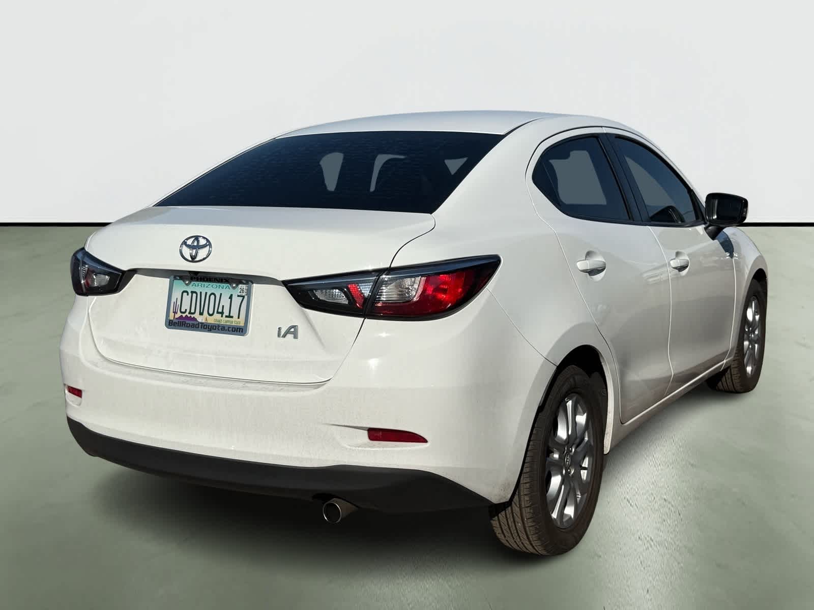 2017 Toyota Yaris iA  4