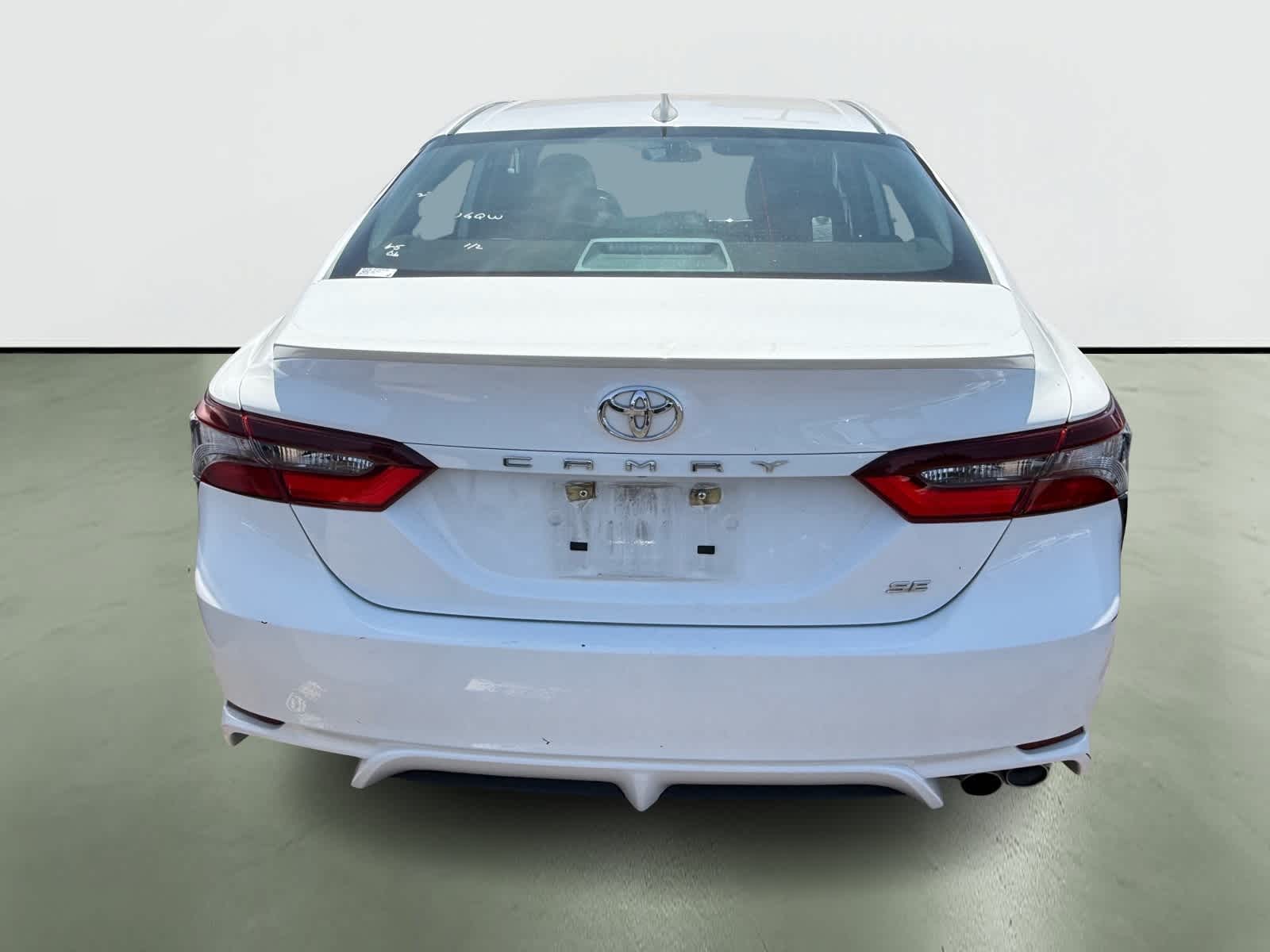 2022 Toyota Camry SE 4