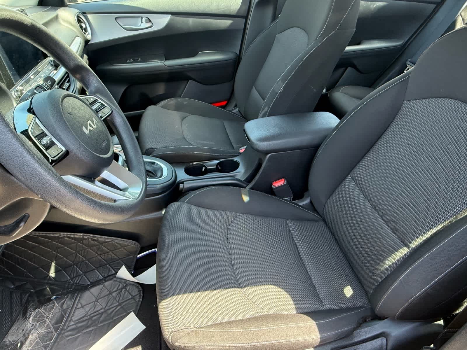 Thumbnail: 2024 Kia Forte - 7